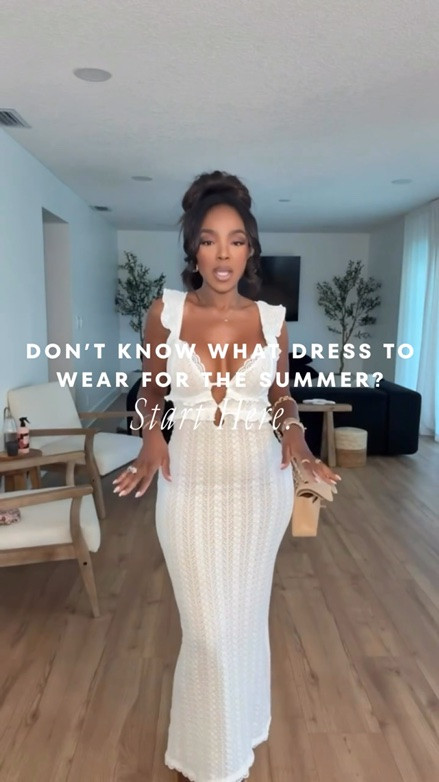 Scroll to shop! ✨ Everything from this look is linked below. 👇🏽    

Wearing: Size Small | 5’4” | 140 lbs  

📲   Download the FREE LTK app & follow me (@kirasfashionfinds) to shop all my daily finds.  #LTKootd #LTKPetite #LTKU