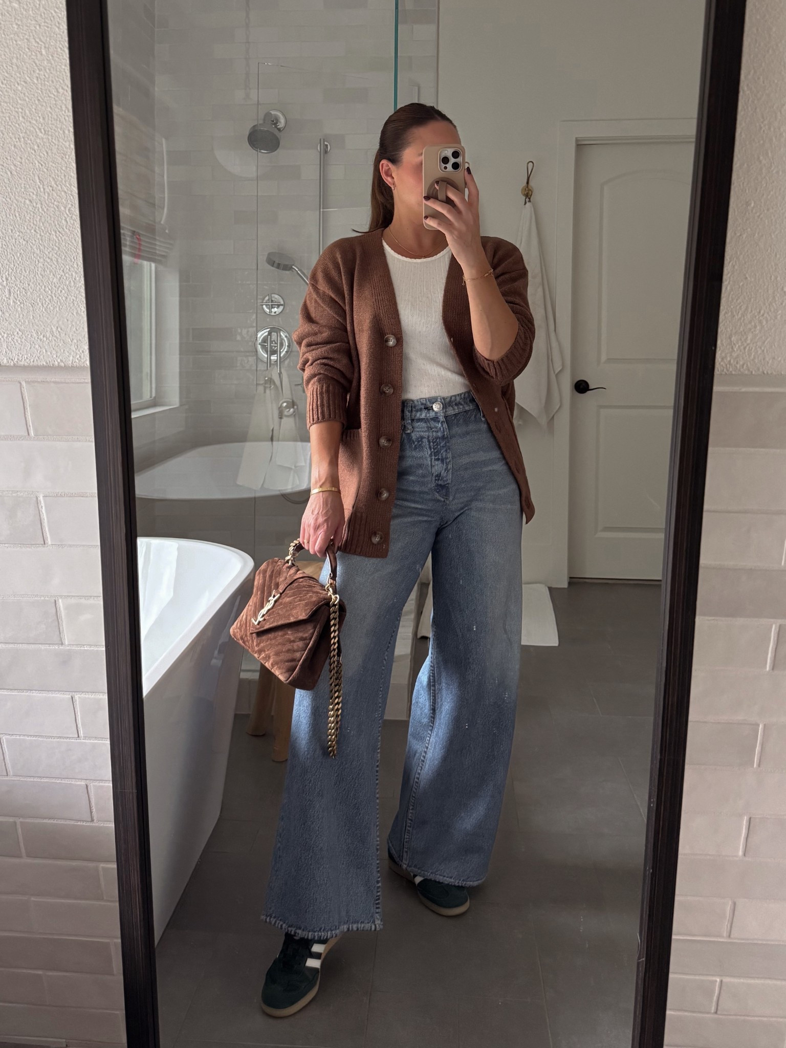 Snag these rag and bone sweatpants jeans on the Shopbop sale. Use code STYLE at checkout. 

#LTKSaleAlert #LTKStyleTip #LTKOver40