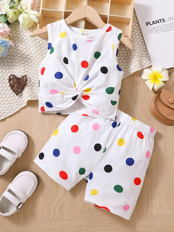 SHEIN Kids EVRYDAY Toddler Girls Polka Dot Twist Hem Tank Top & Shorts | SHEIN