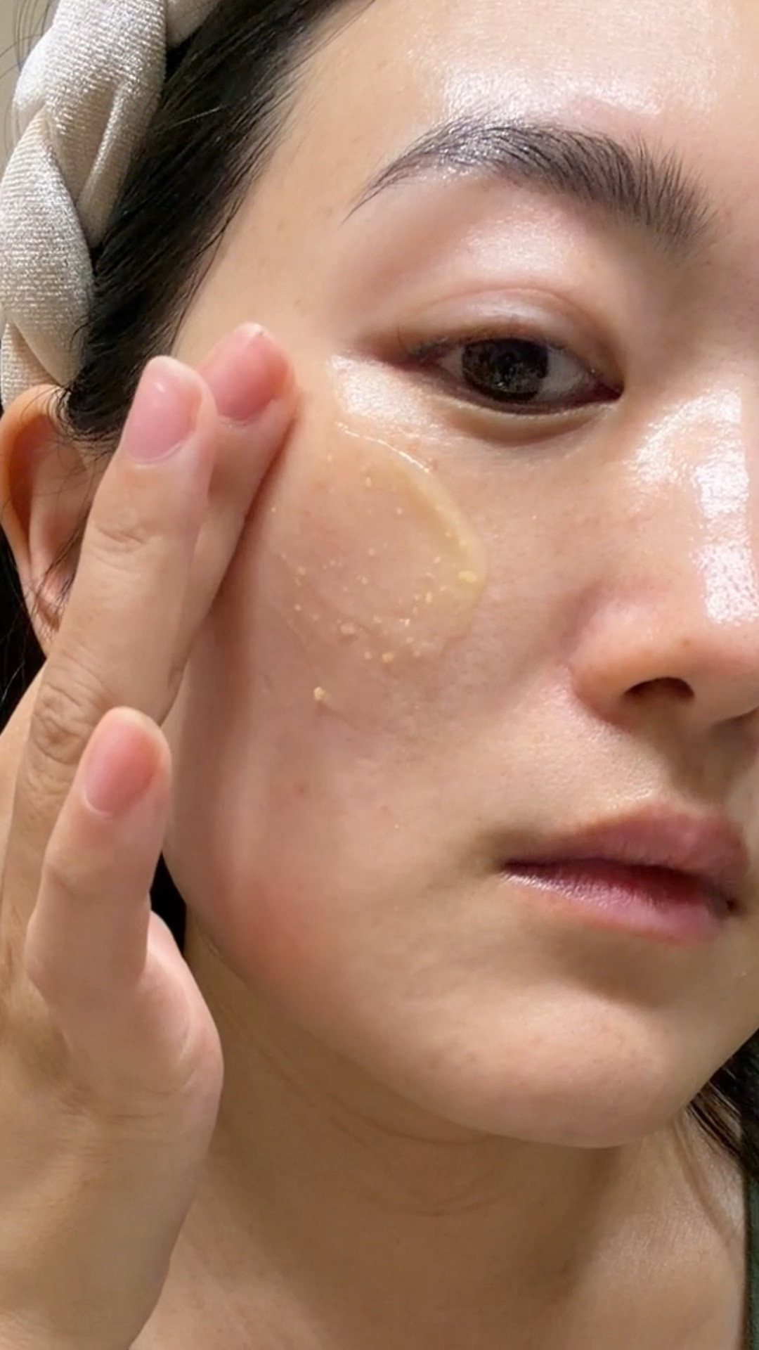 Yuzu sleeping mask 💛

#LTKGiftGuide #LTKFindsUnder50 #LTKBeauty