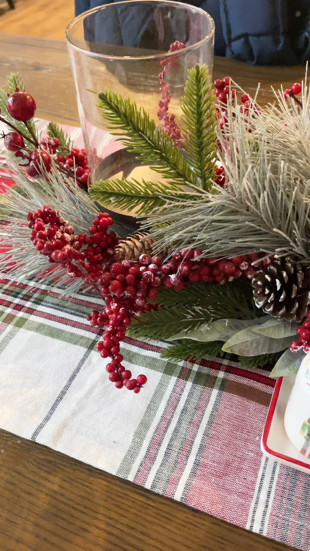 Christmas centerpiece, dining room table decor, nutcracker salt and pepper shakers #ltksalealert #ltkvideo

#LTKfindsunder50 #LTKHoliday #LTKhome