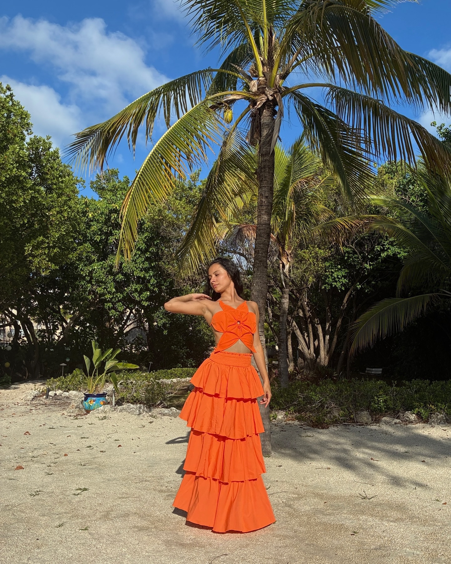 My dream outfit. Cute🍊 

#fashion #outfitideas #aestheticoutfit #vacationoutfit #orangeoutfit #beachstyle #skirtoutfit #miamiinfluencer #miami #orangeskirt #colorfuloutfit
