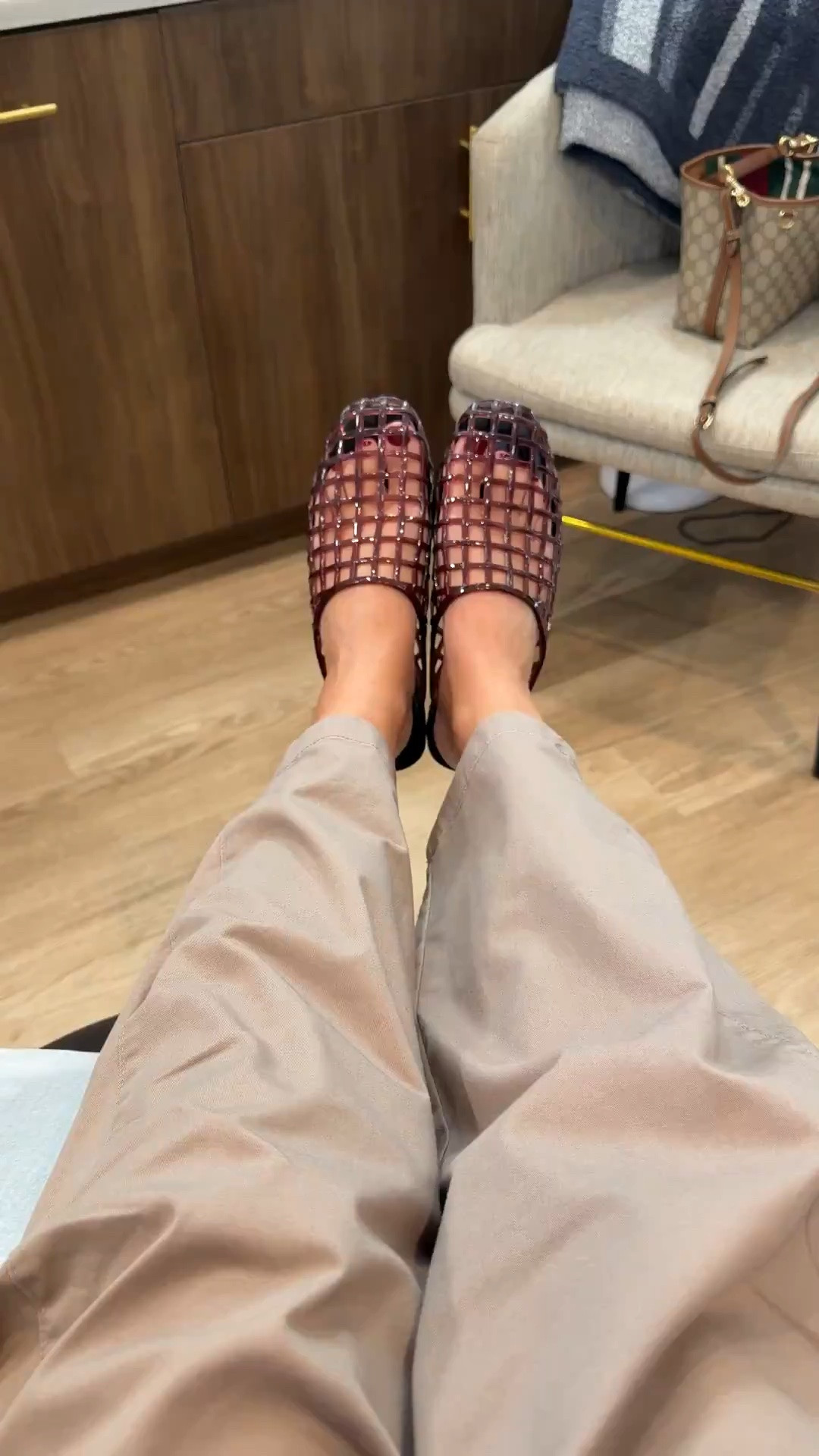 Amazon top seller! 

I’ve had these jelly sandals for over 2 years now. I wear them all the time and still get compliments. They are the perfect fall transition shoes and under $30!