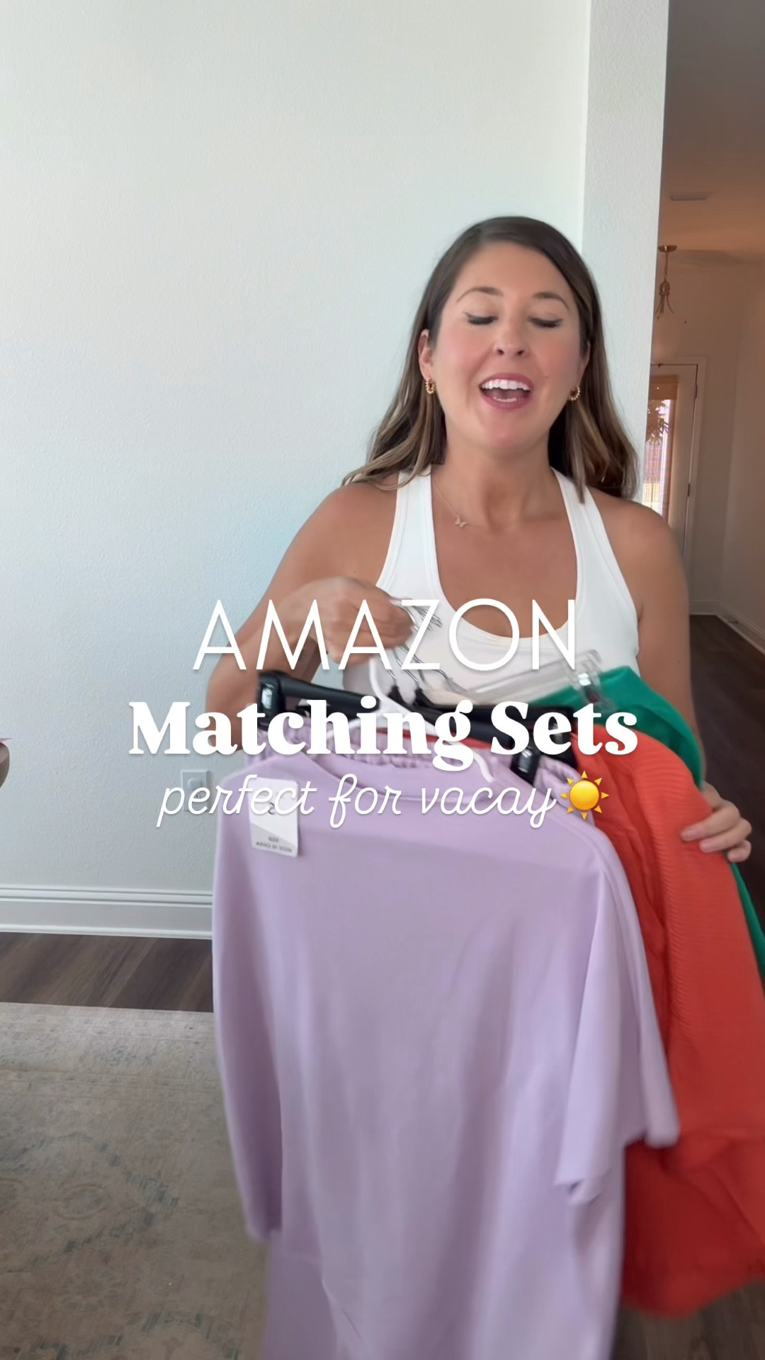 Matching sets, vacation outfits, travel outfits 

Wearing medium 