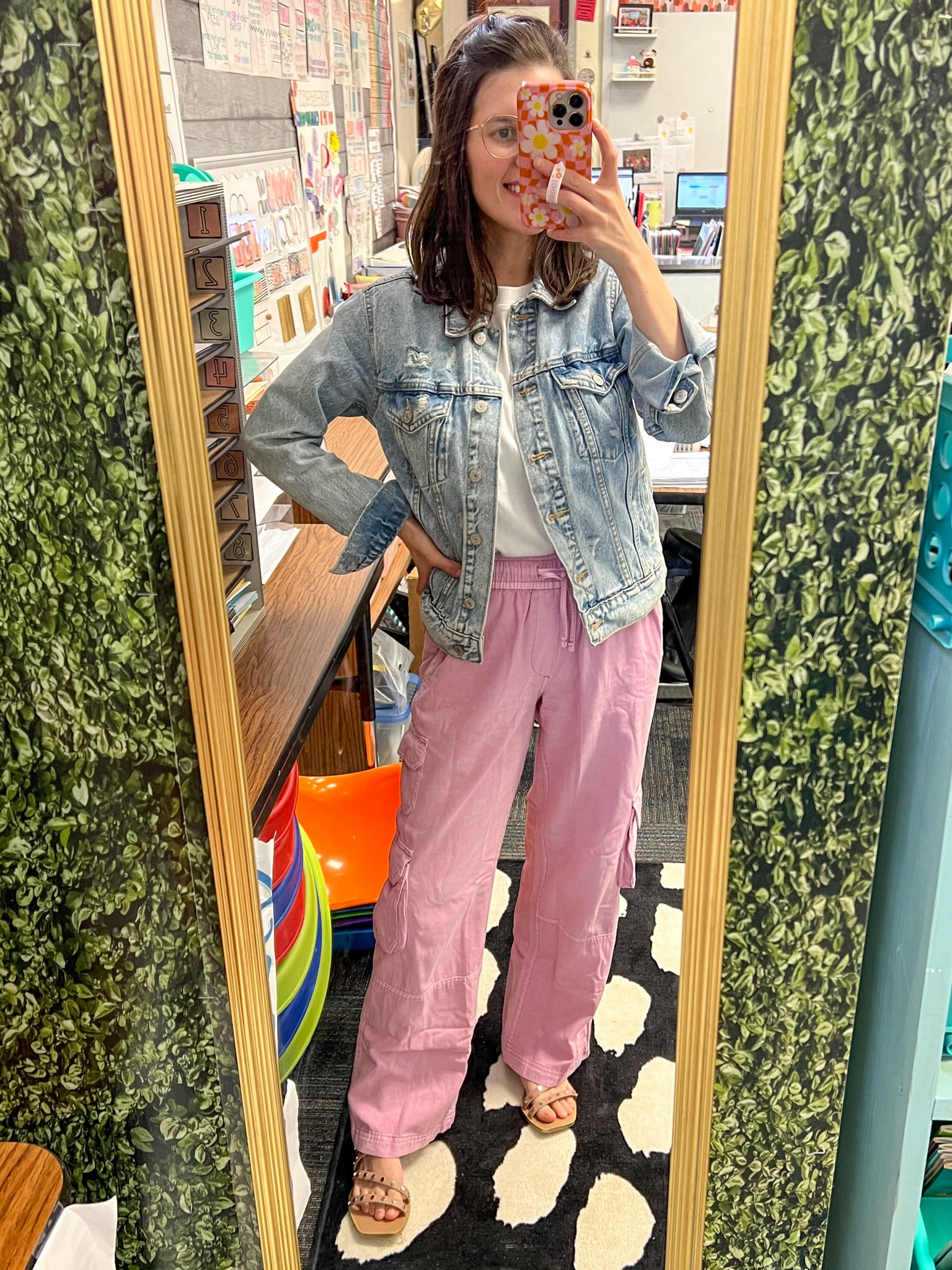 Old navy mid rise cargo pants 
Teacher outfit
Teacher style 

#LTKfindsunder50