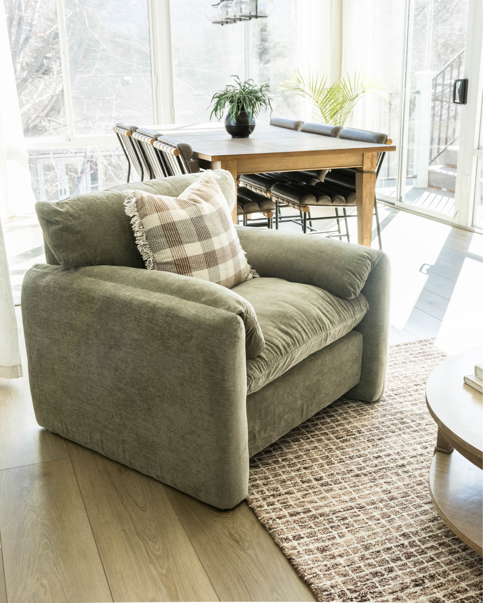 Love this green chair we got for our living room

#LTKHome