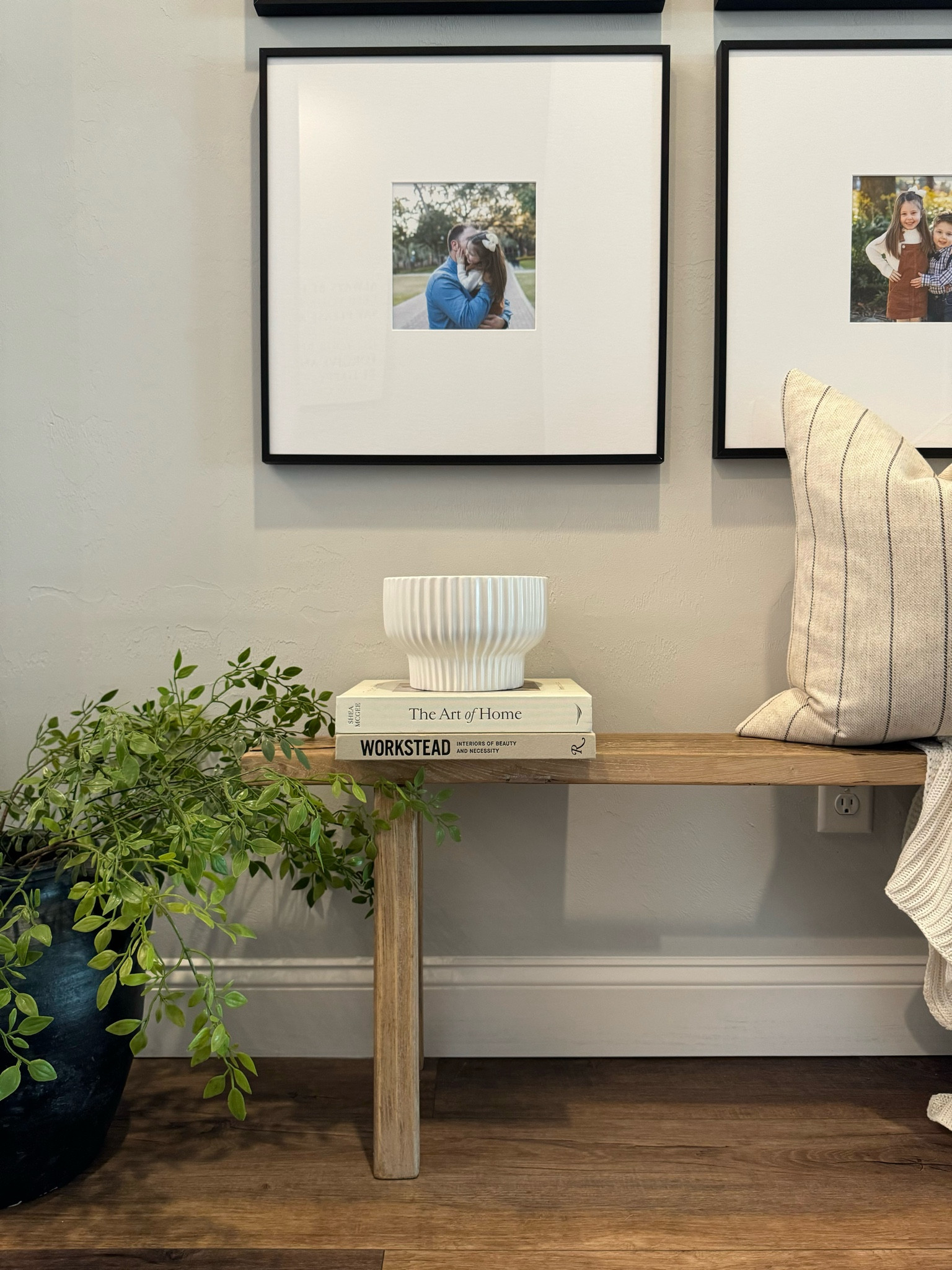 Shop my gallery wall 

#LTKHome #LTKStyleTip