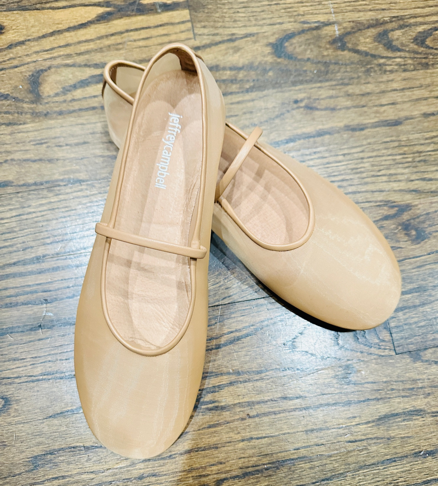 Swan lake ballet flats from Jeffrey Campbell, natural, TTS fit however recommend half size up for more comfort, spring shoes, Bloomingdale’s, sale alert 30% off, Jaclin Natale 




#LTKstyletip #LTKsalealert #LTKshoecrush