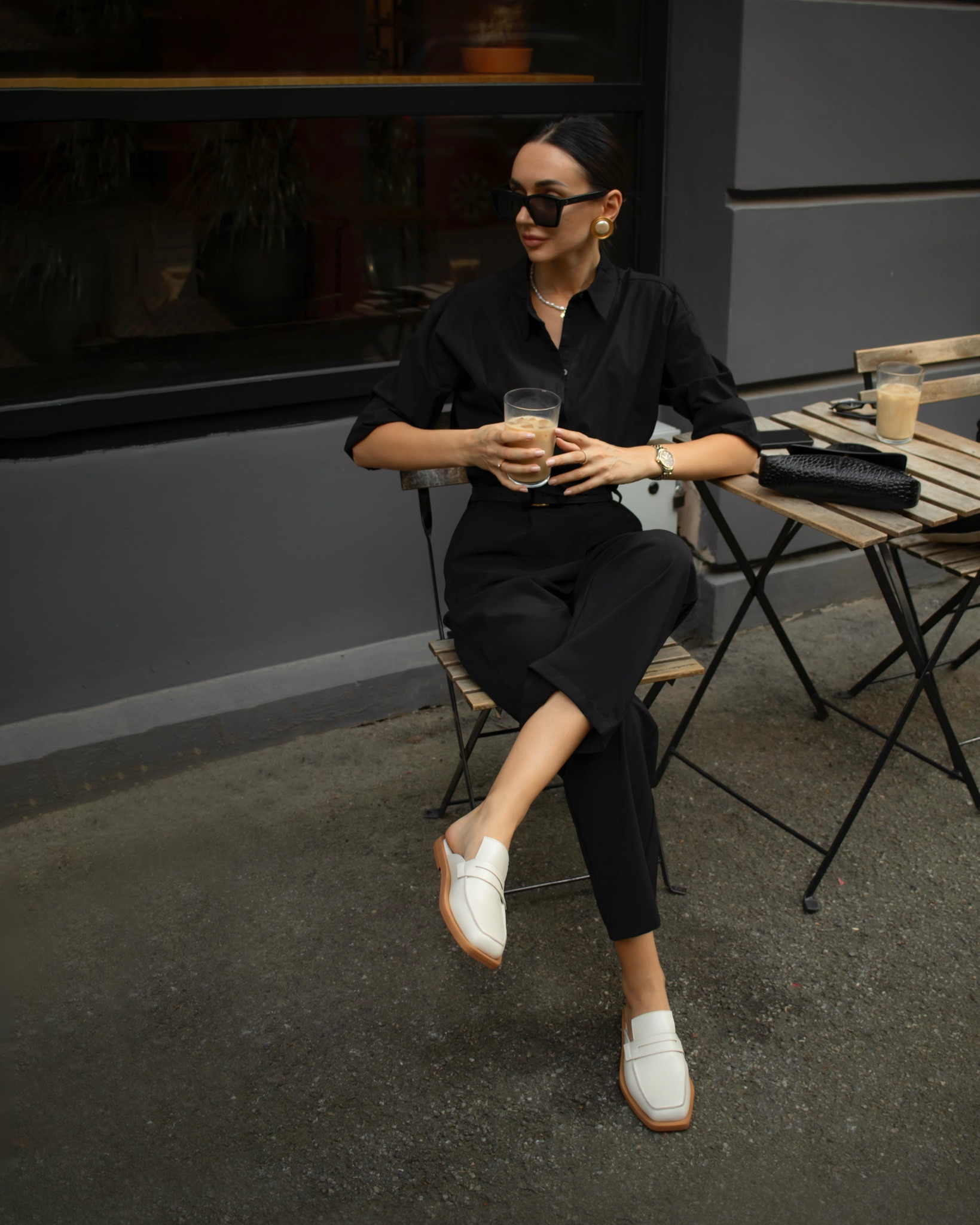 Total black outfit in the style of old money🖤


#LTKSeasonal #LTKeurope #LTKworkwear