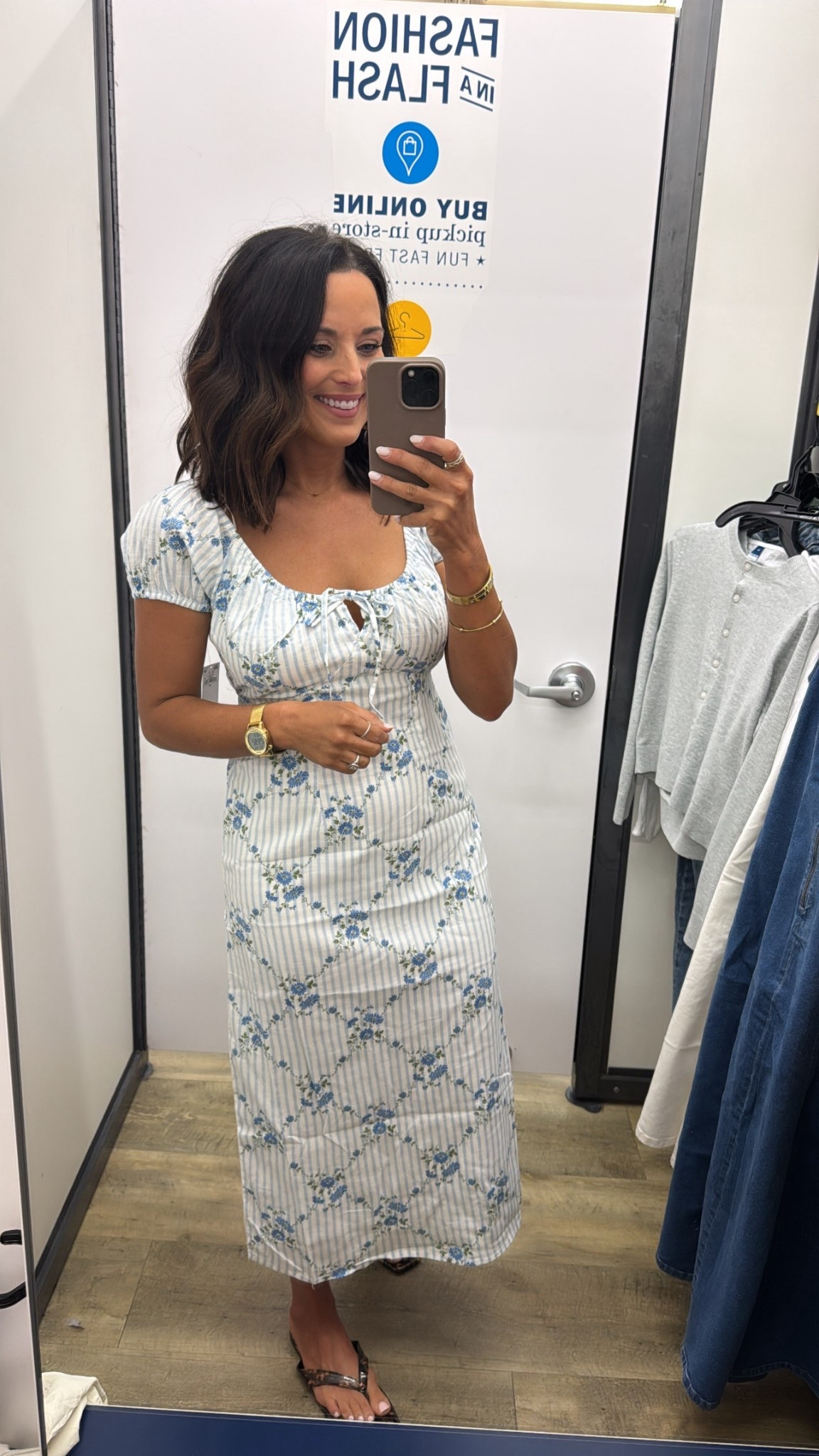 Loving this blue floral pattern for spring 💙 It’s so fresh and feminine, and this dress is such a flattering fit. The best part is this same print comes in several different styles, so there are lots of cute options in this pattern for the season.

#ltkstyle #ltkfinds #springdress #floraldress #springfashion #oldnavystyle #springoutfits #everydaystyle #dressfinds #ltkfashion

#LTKSpringSale #LTKPetite
