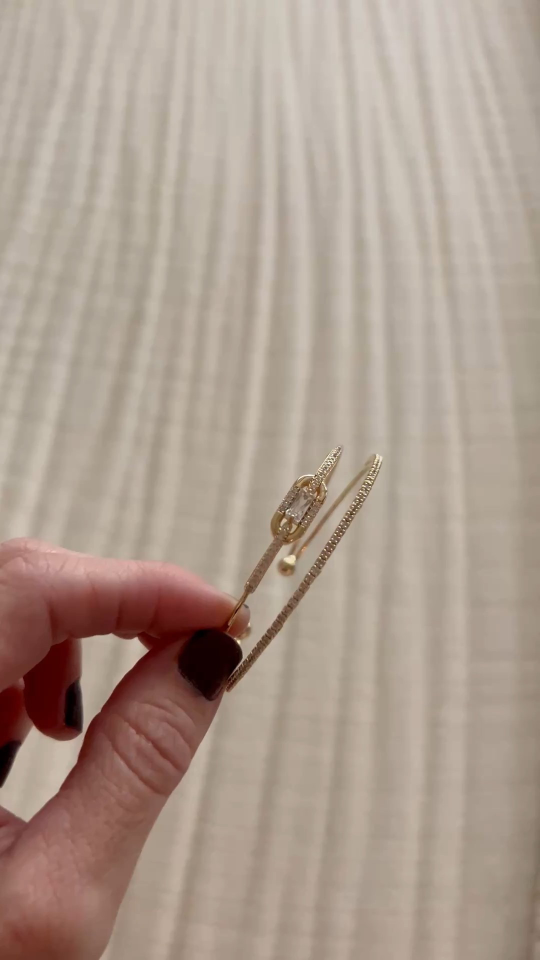 $7 Amazon bracelet!!! Best for smaller wrists 