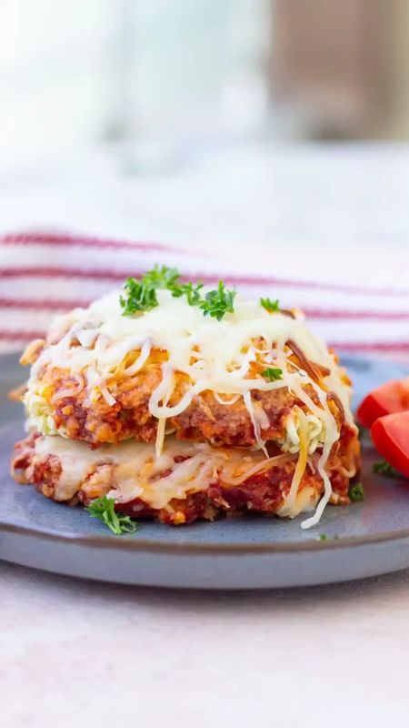 Ramen noodles in lasagna?! Trust me, it’s worth a try! This budget-friendly TikTok hack only needs 6 ingredients and is ready in just 40 minutes!

Get the full recipe 👇🏼
- https://foodpluswords.com/ramen-lasagna/
- OR search “Food Plus Words Ramen Lasagna” on Google