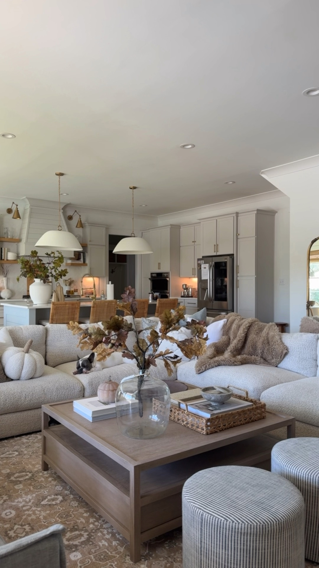 fall living room 🤎

#LTKSeasonal #LTKStyleTip #LTKHome