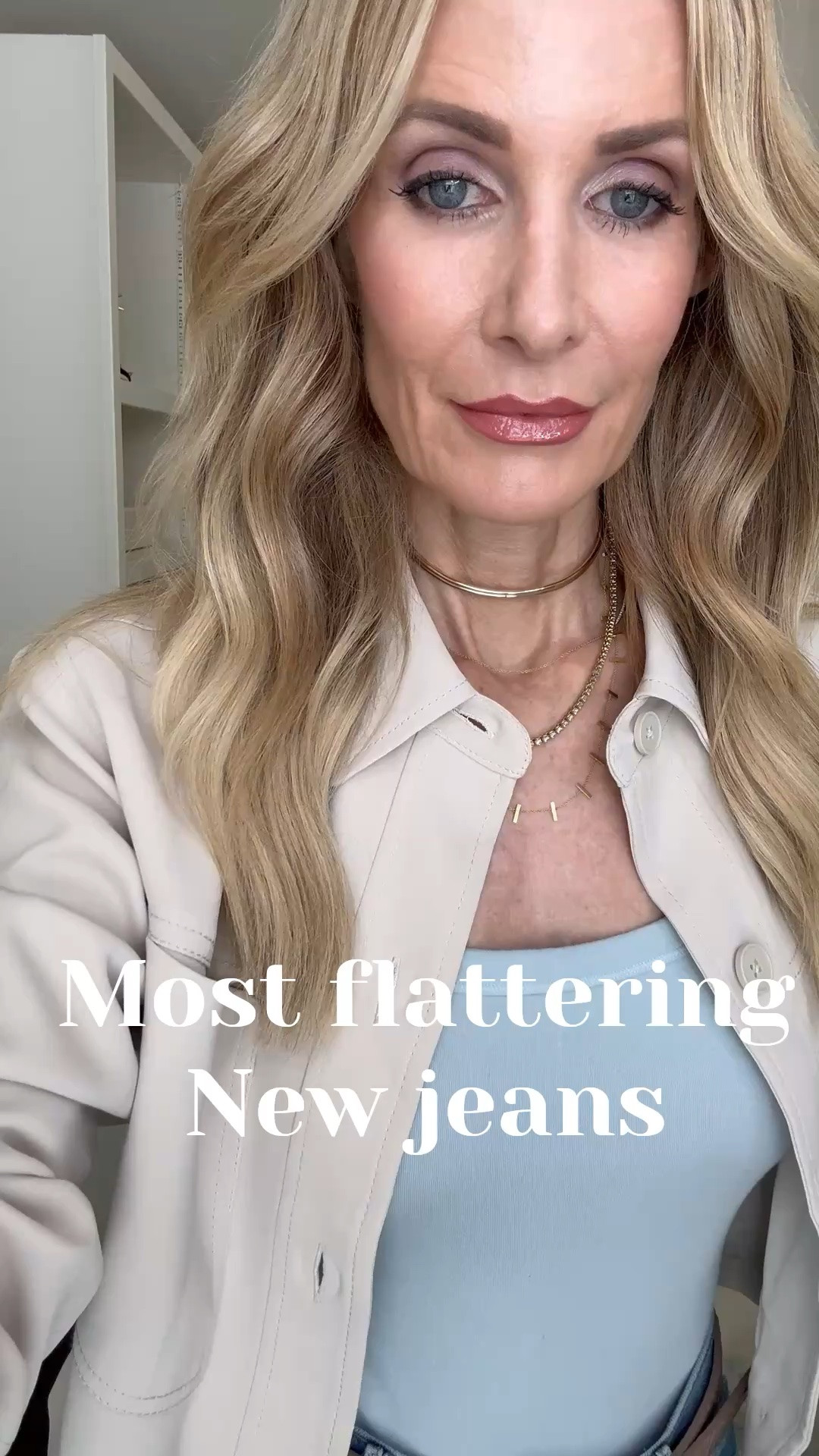 LOOK 2: These high-waisted flare bootcut jeans are seriously so flattering and give you legs for days. Styled with a lightweight cropped Quince jacket, baby blue bodysuit, favorite belt, and tan suede bag.

The cropped jacket makes this denim outfit feel polished and easy for Sunday brunch, date night, or girls’ night out. Wearing a size 24 in jeans and XS in the jacket. #LTKStyleTip 

 

#LTKOver40 #LTKSeasonal