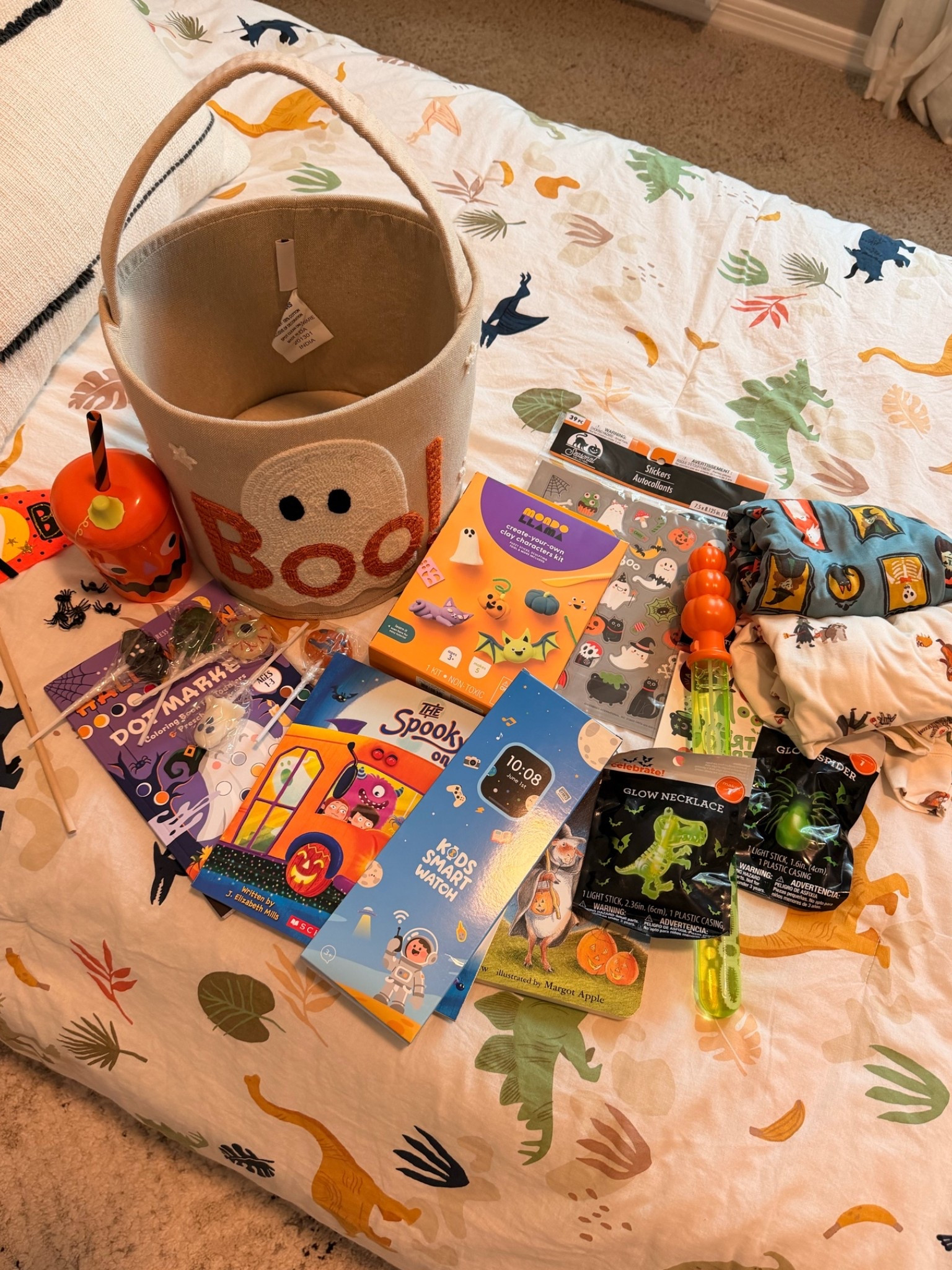 @Target and Amazon toddler boo basket ideas 🧡

#boobasket #toddlerboobasket #toddlerfinds #toddlers #toddlerkids #halloweenstuffers #momlife #boymoms #boobasketideas #targethalloween #targetfinds #amazonfinds #amazonhalloween #halloweenbooks #toddlerslippers #toddlermusthaves #etsyfinds #halloweenpajamas #toddlerpajamasets #trending #gapkids #toddleractivitybooks #walmart #walmarthalloween #boobasketstuffers