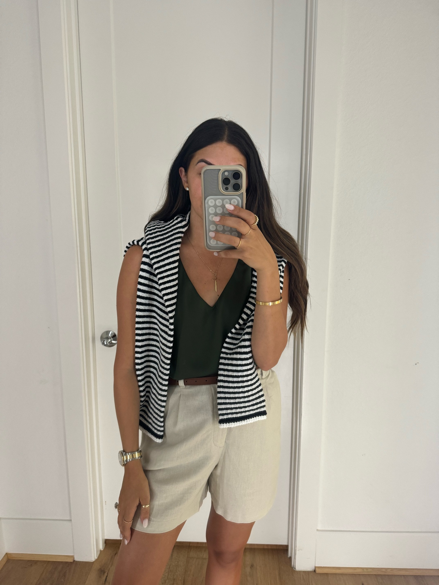 Top: small
Jacket: medium
Shorts: medium
Love how these pieces look layered together! @walmartfashion

Dressupbuttercup.com
#dressupbuttercup #LTKFindsUnder50 #LTKStyleTip

#LTKSeasonal