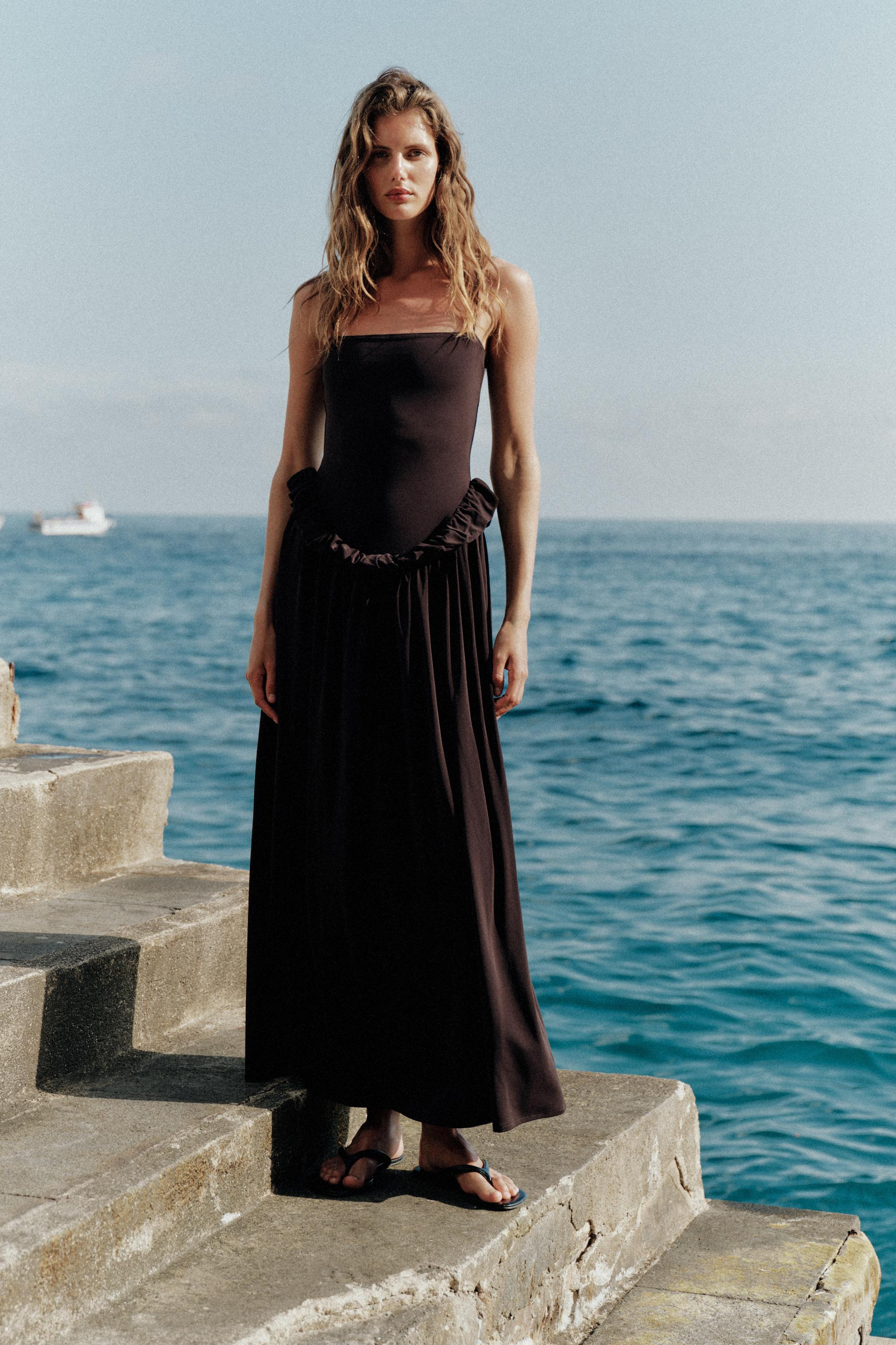 VOLUMINOUS PEPLUM DRESS | Zara UK