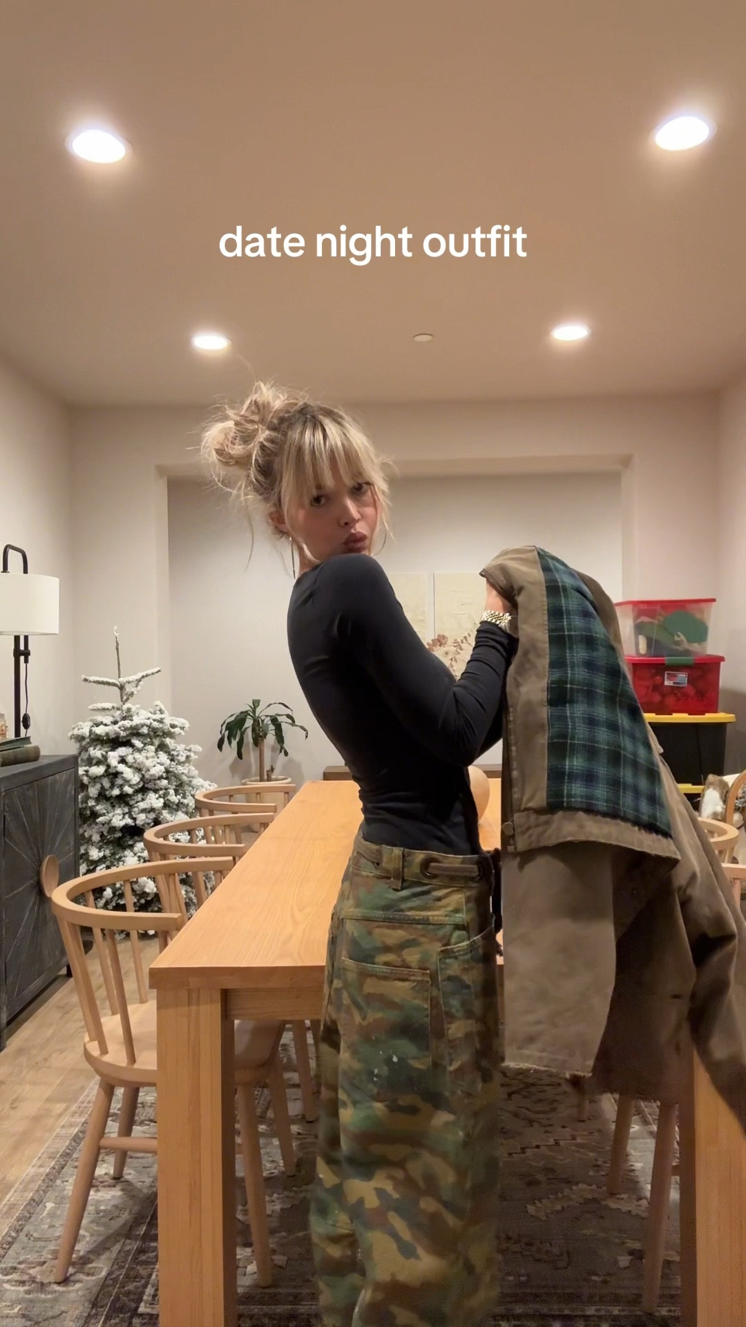 Date night outfit! I love these jeans! And skims is life always  