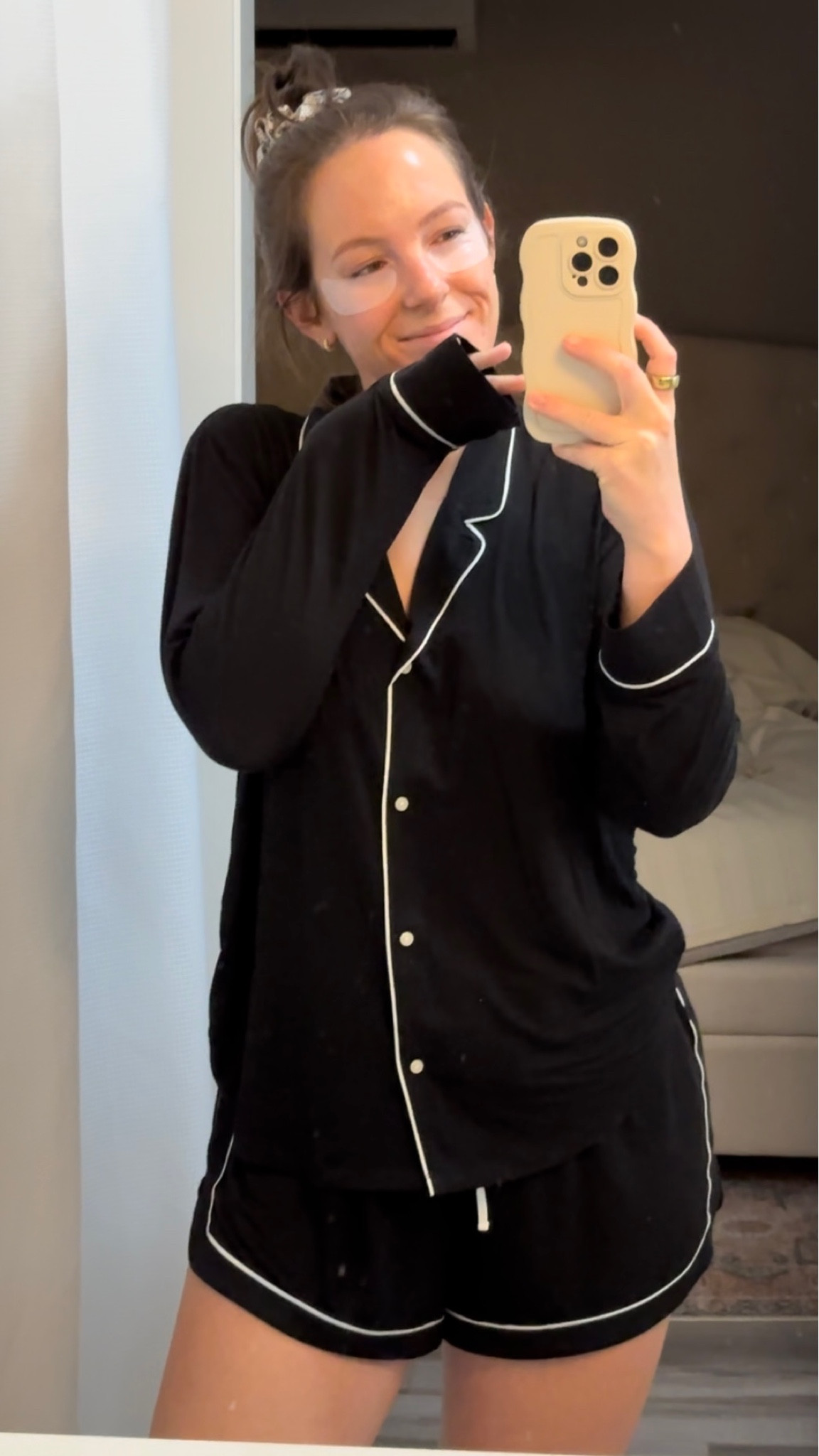 The softest, stretchiest pjs 😍 Top (M), shorts (L, probably should’ve gone with M but I don’t mind the oversized fit)

#LTKSeasonal #LTKstyletip #LTKHoliday