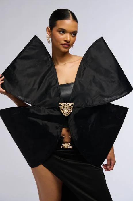 CHEETAH APPLIQUE BLOSSOM TULLE TOP in BLACK | AKIRA