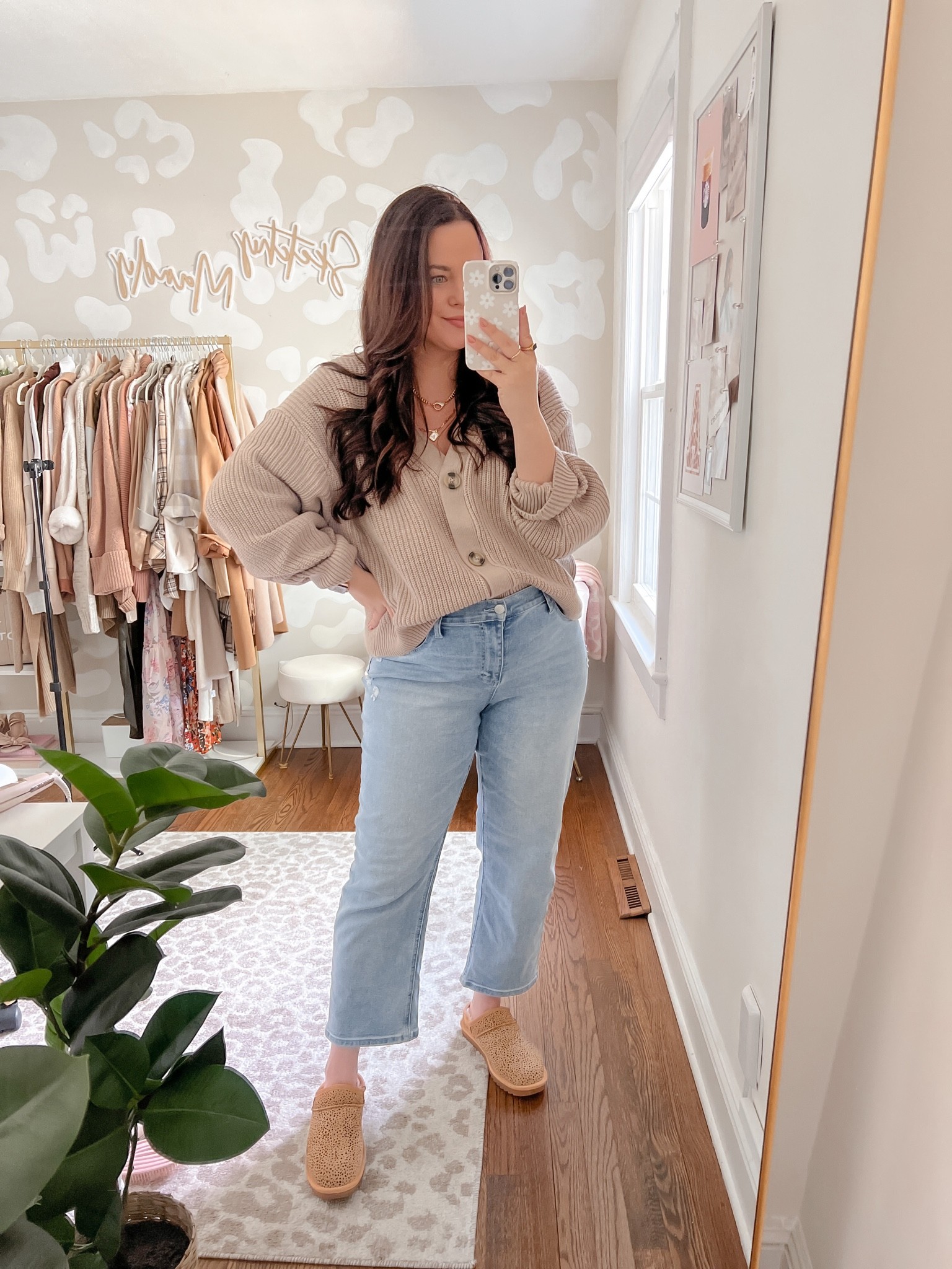 modernizing millennial favs : cardi & jeans