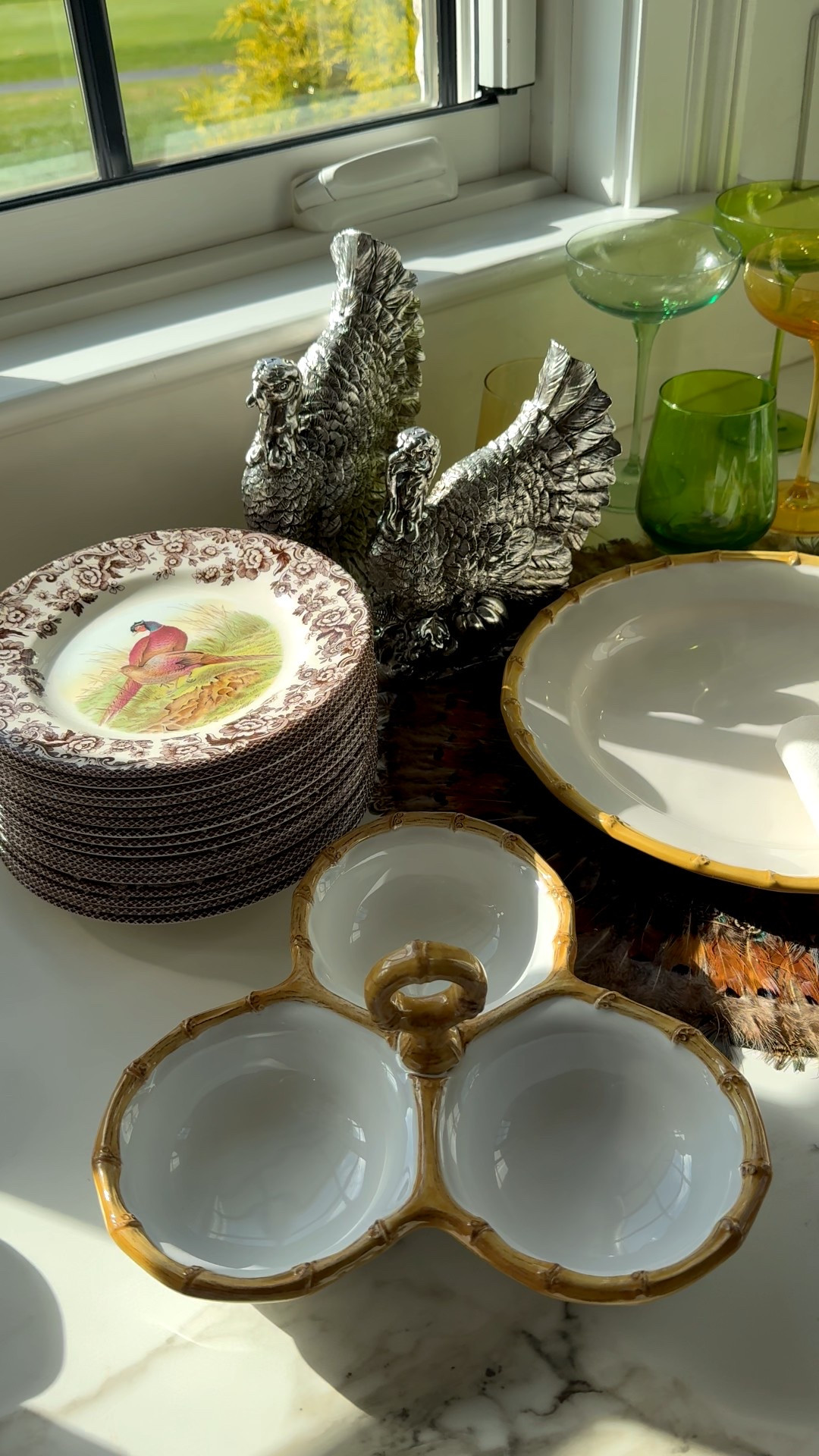 Fall table settings. Thanksgiving essentials  