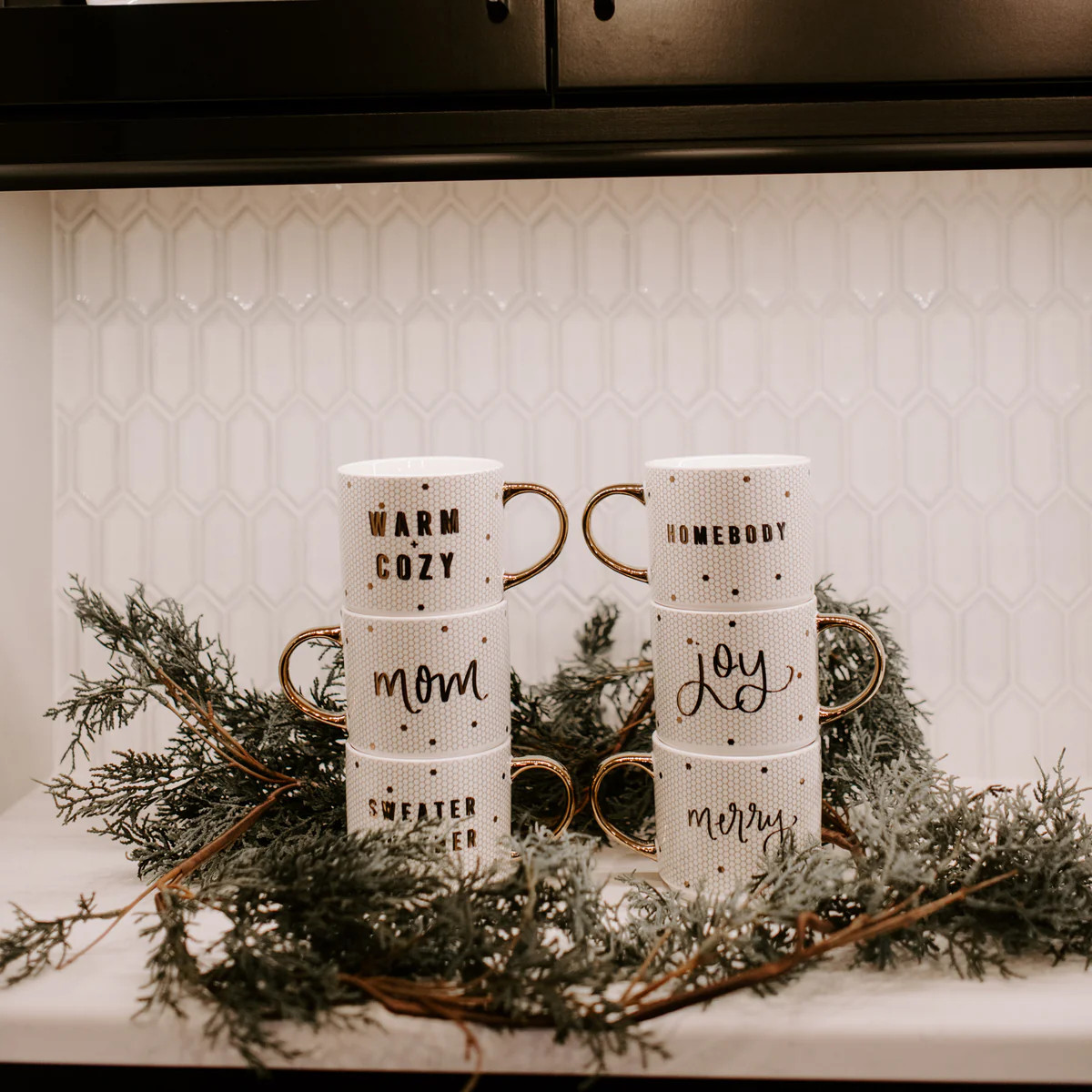 Merry Gold Tile Coffee Mug - 17 oz | Abandoned Cakes