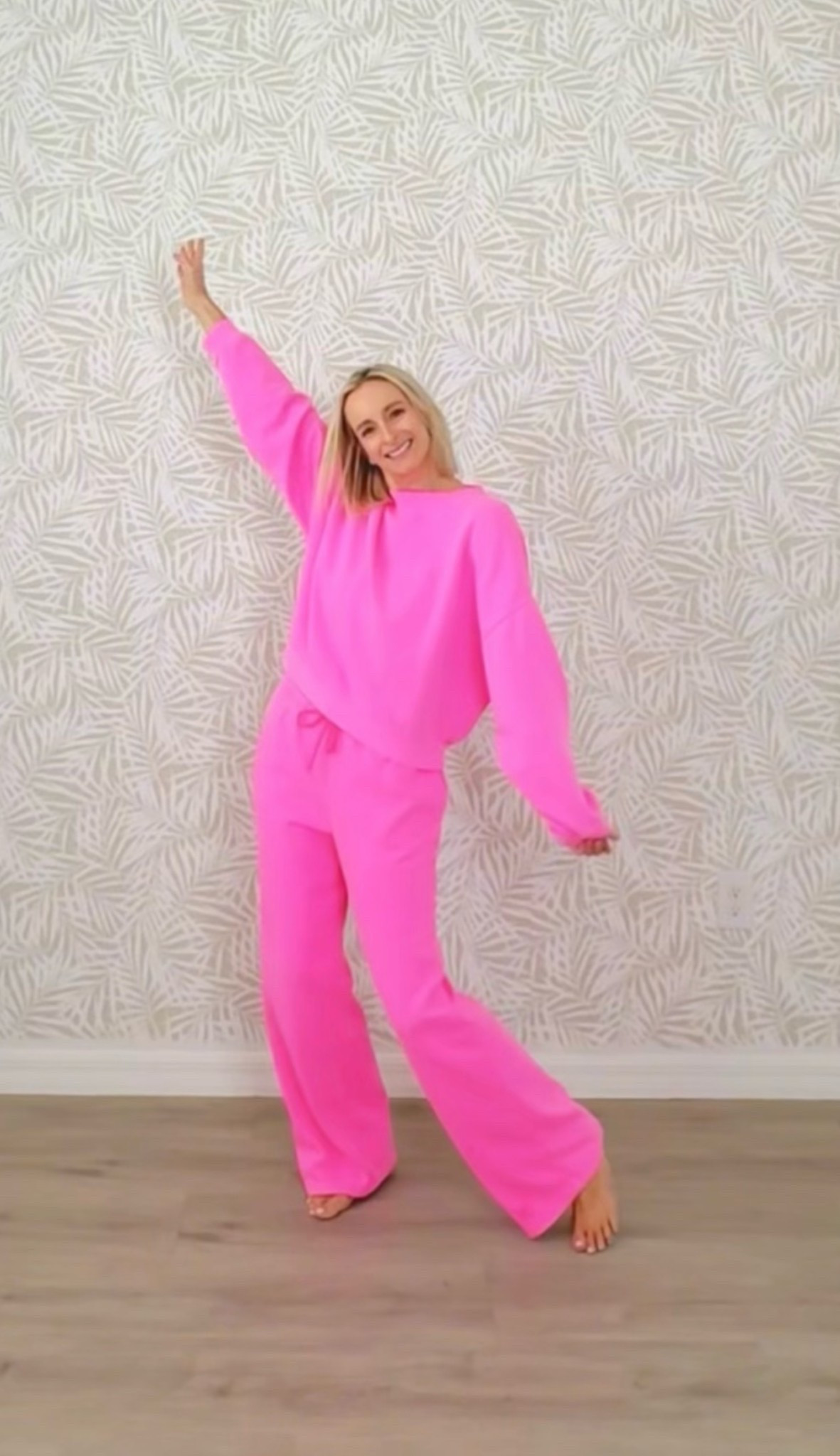 My FAVORITE comfy set 💕 I love it so much I have it in basically every color! 😂 Super cute, comfy & perfect for lounging, errands or travel. This hot pink is obviously a favorite! 💖

#LTKootd #LTKTravel #LTKActive