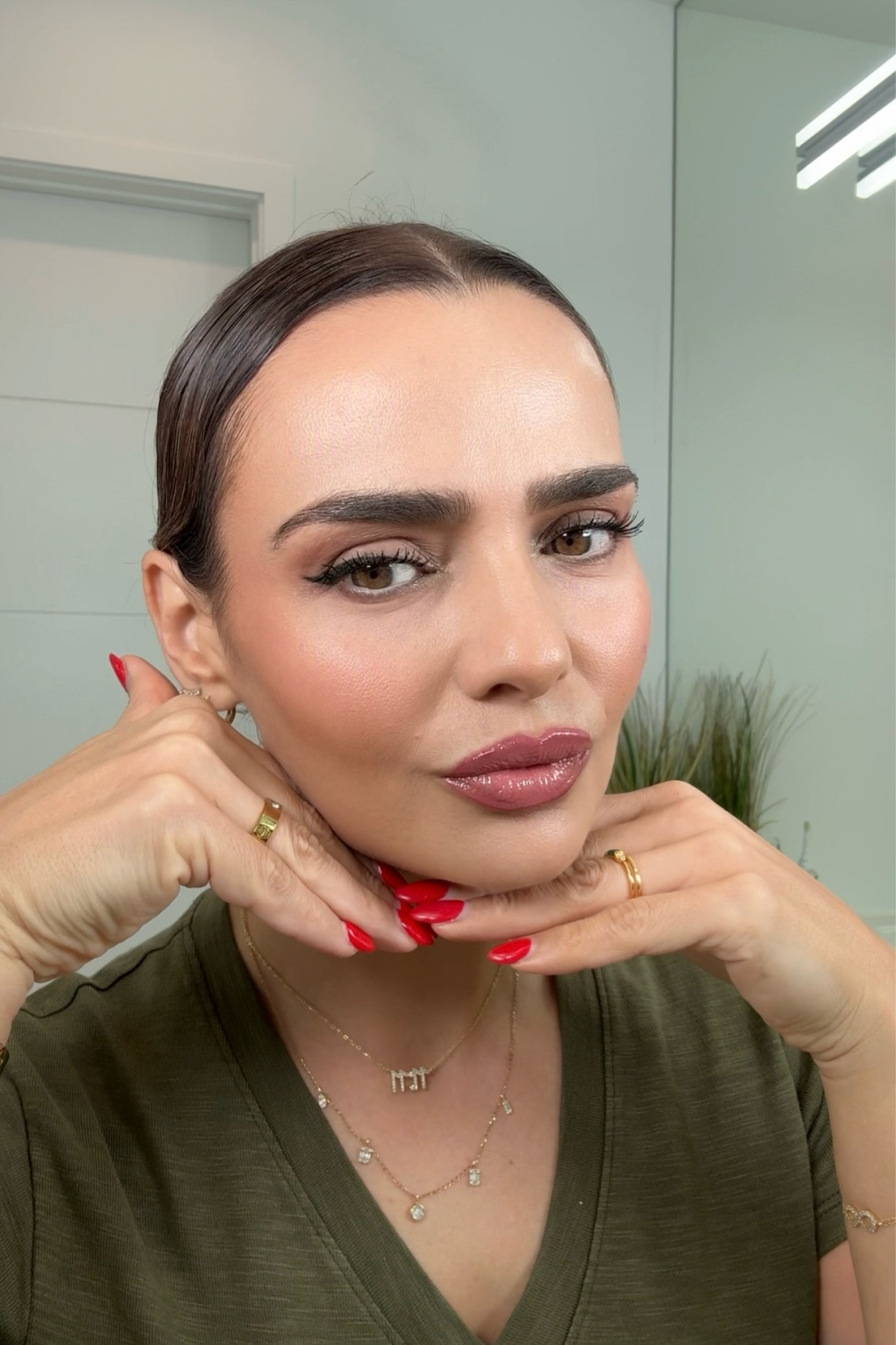 Achieved this fast, casual makeup look in no time, and I’m loving how smooth and beautiful it turned out! ❤️The perfect blend of effortless and gorgeous. 
Foundation and concealer from: 👇🏻👇🏻

https://www.oxygenetix.com/?rfsn=8191056.f37d7b

#LTKBeauty #LTKStyleTip #LTKFindsUnder50
