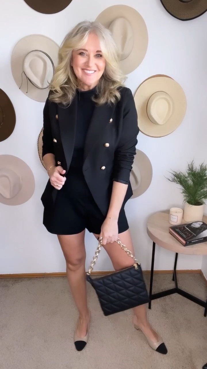Designer inspired outfit
Blazer medium 
Top Small
Shorts small
Shoes tts 
Spanx
Revolve 
Marmi shoes 

#LTKFind #LTKshoecrush #LTKstyletip