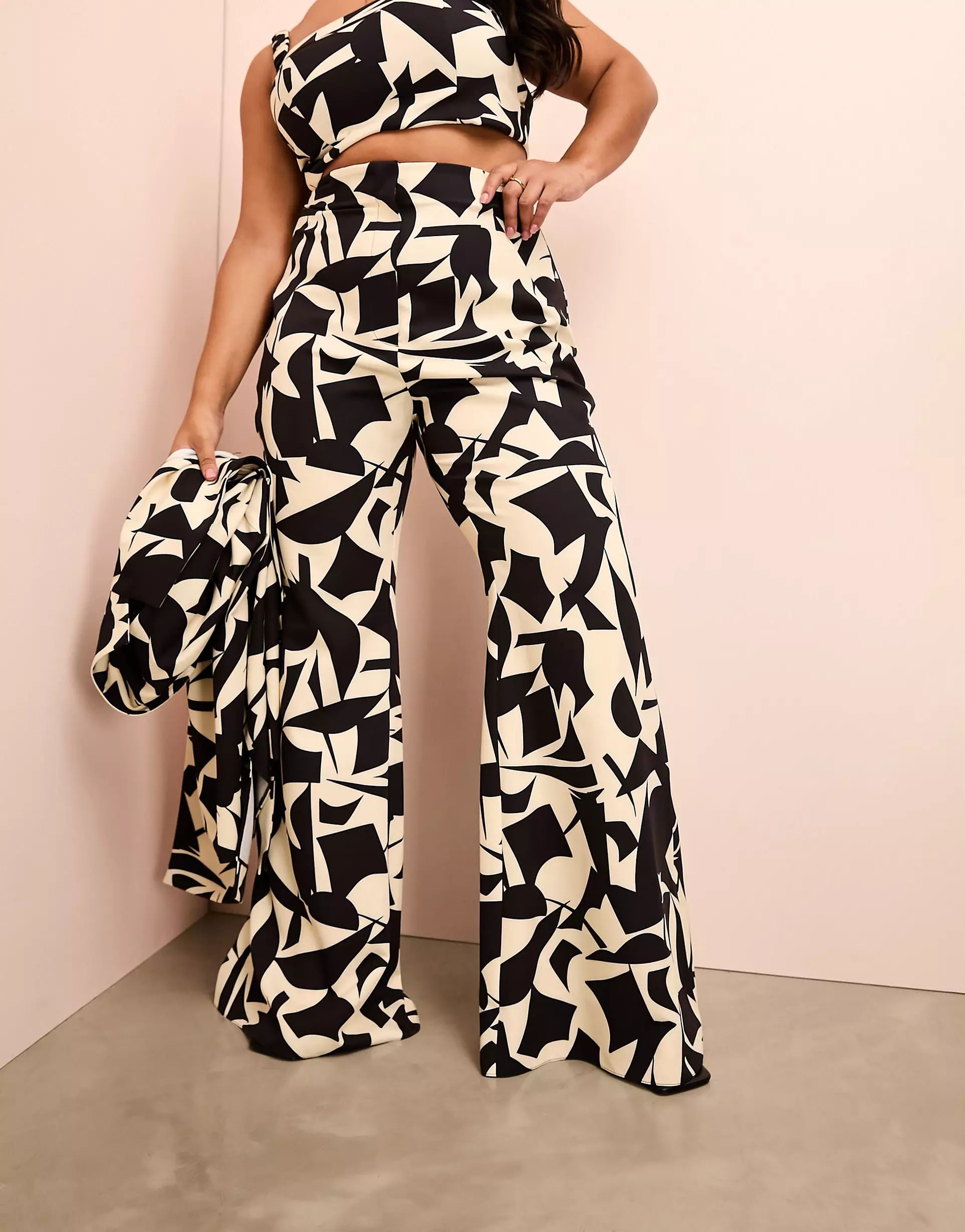 ASOS LUXE Curve flared suit pants in black and white geometric print - part of a set | ASOS (Global)