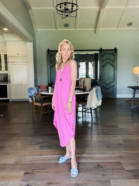 New Z Supply for Spring: soft cotton b-neck maxi dress. Perfect for Spring Break and summer. Tts. Gretchen wearing a small. 




#LTKSeasonal #LTKstyletip #LTKover40