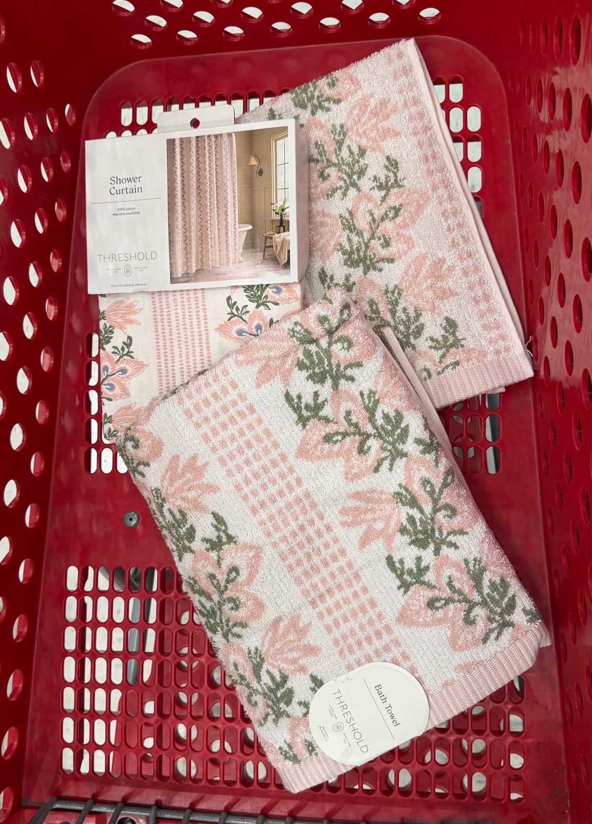 Pink and green dreams 😍 I love this girly bathroom decor

#LTKgrwm #LTKHome #LTKBeauty