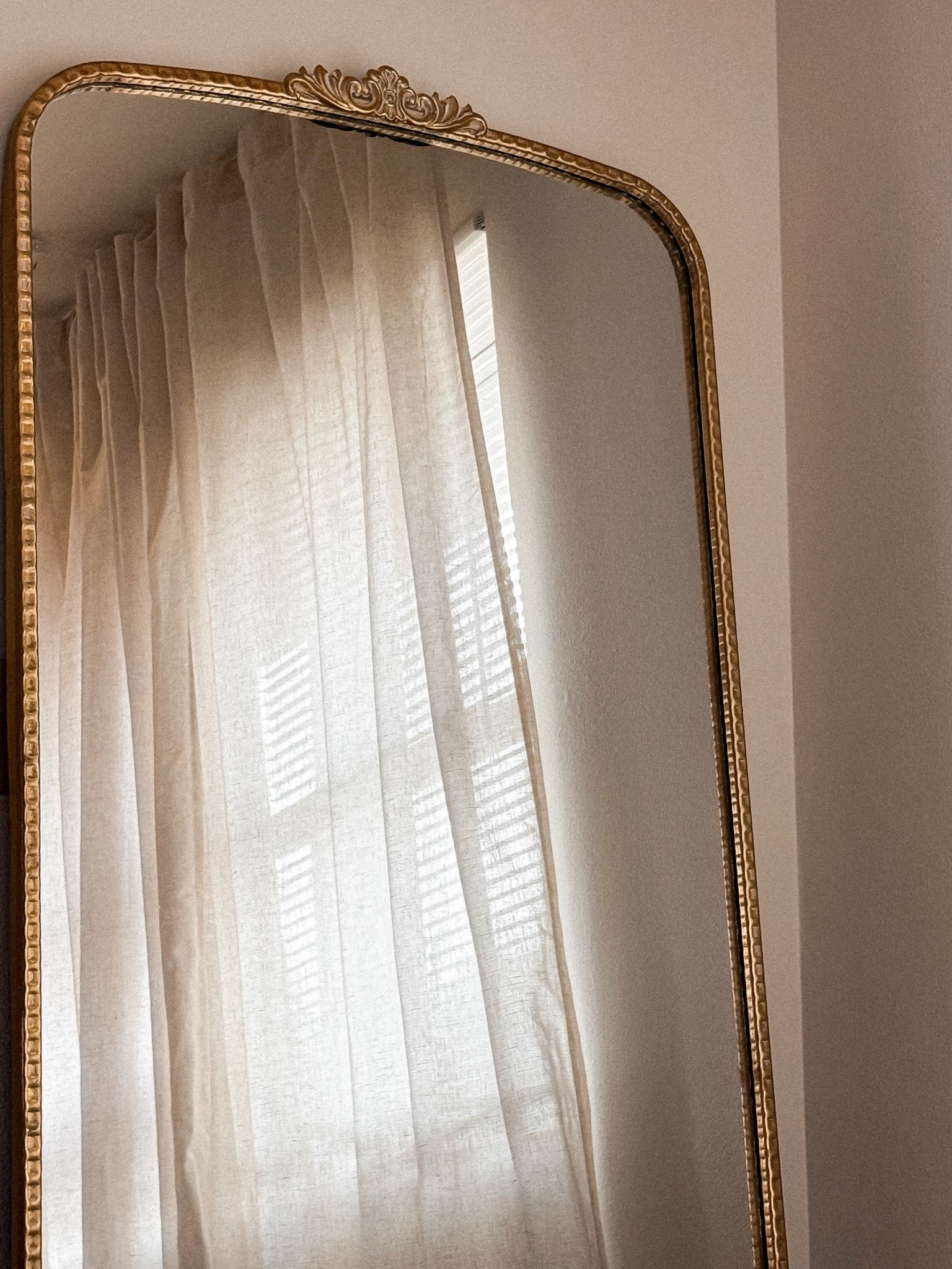 Still obsessed with these linen curtains. The light they let in is so cozy, I have them in every room 😌
Linen curtains 
Cozy 
Home decor

#LTKFindsUnder100 #LTKFindsUnder50 #LTKHome