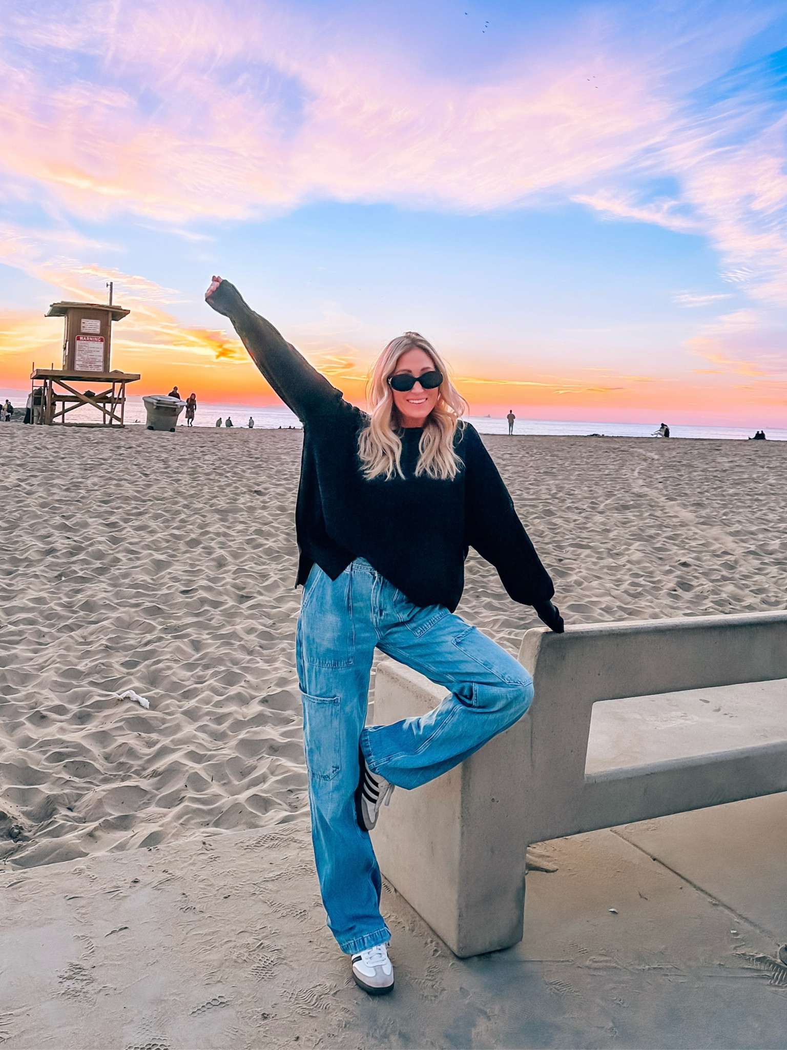 My fave sweater every year is from
Amazon and it’s a free people look alike! A fraction of the price but the exact same fit- just order up one or two sizes! I have a M! 

#LTKFindsUnder50 #LTKSeasonal #LTKStyleTip