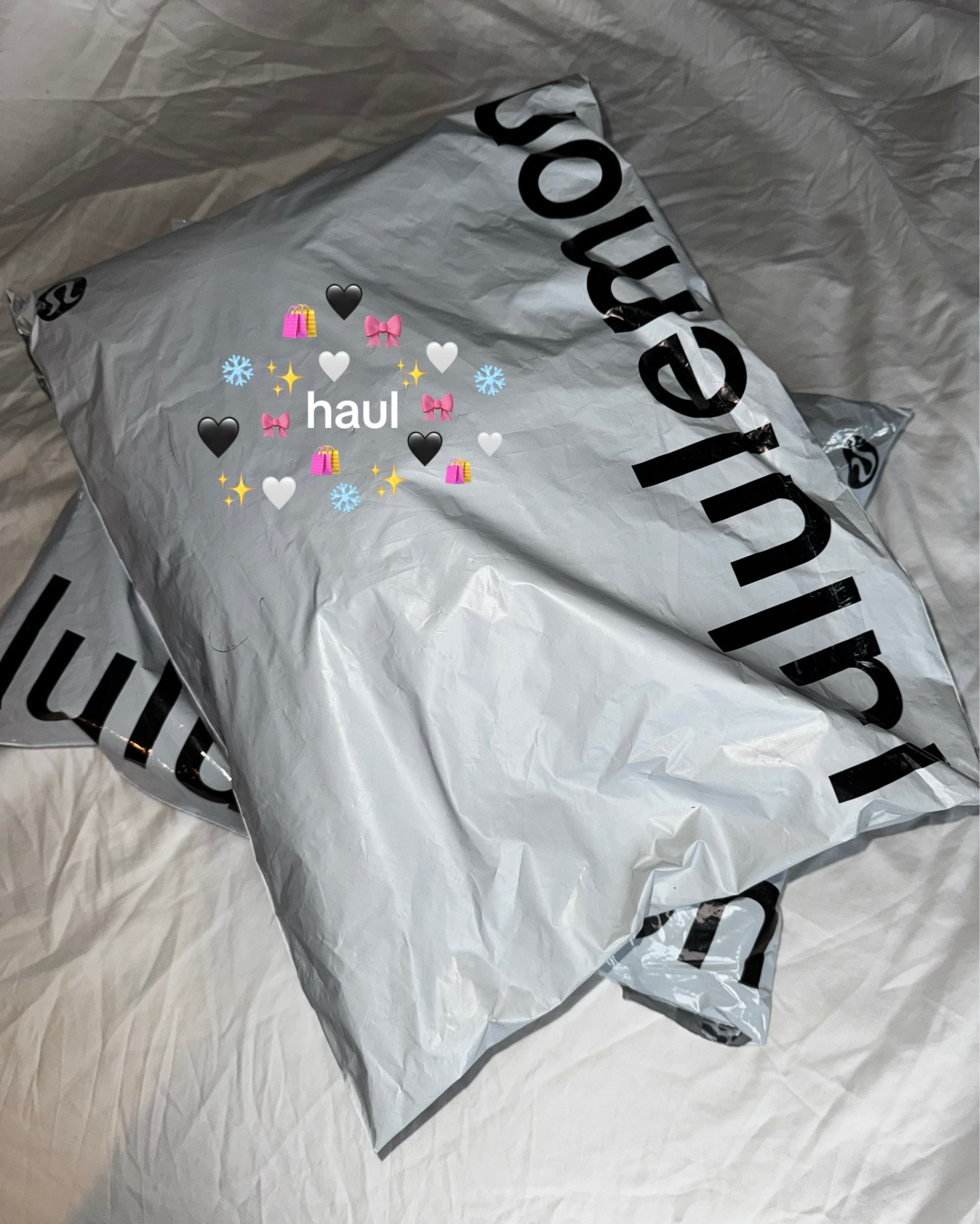 Lululemon haul 

Fleece - 2
Wundermost - xs
Alpaca - s
Envital - 4