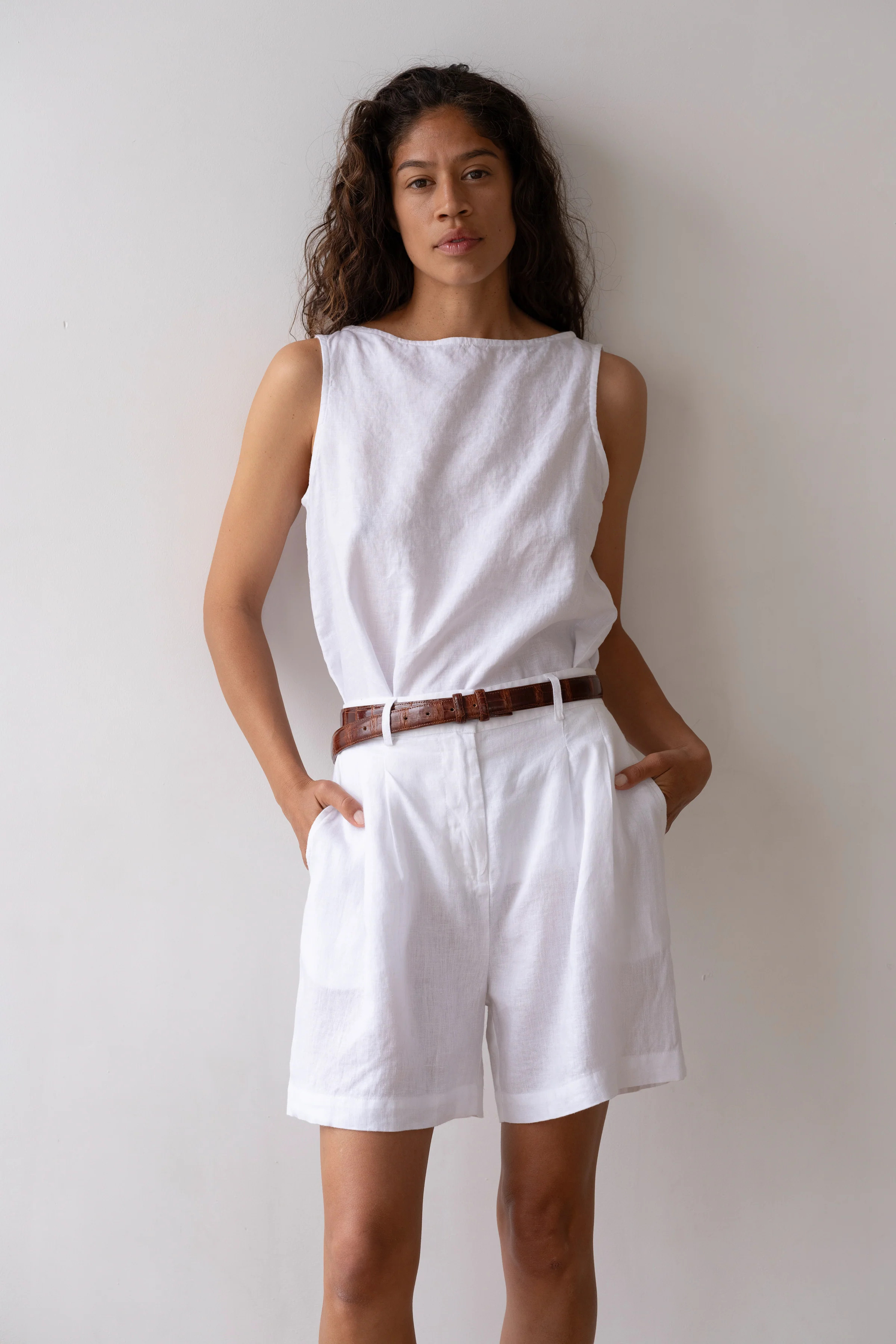 The Linen Pleated Short | DONNI.