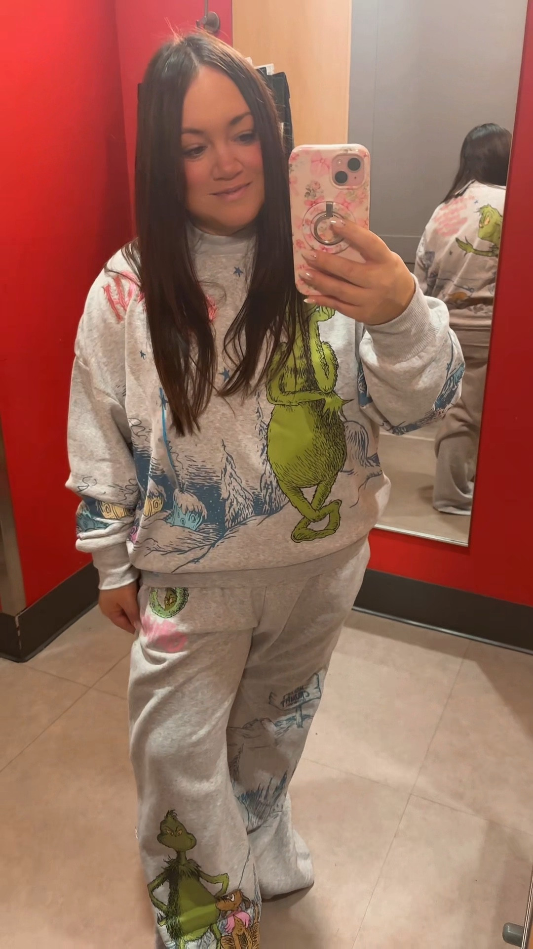 Grinch lounge set ! 

#LTKSeasonal #LTKSaleAlert #LTKGiftGuide