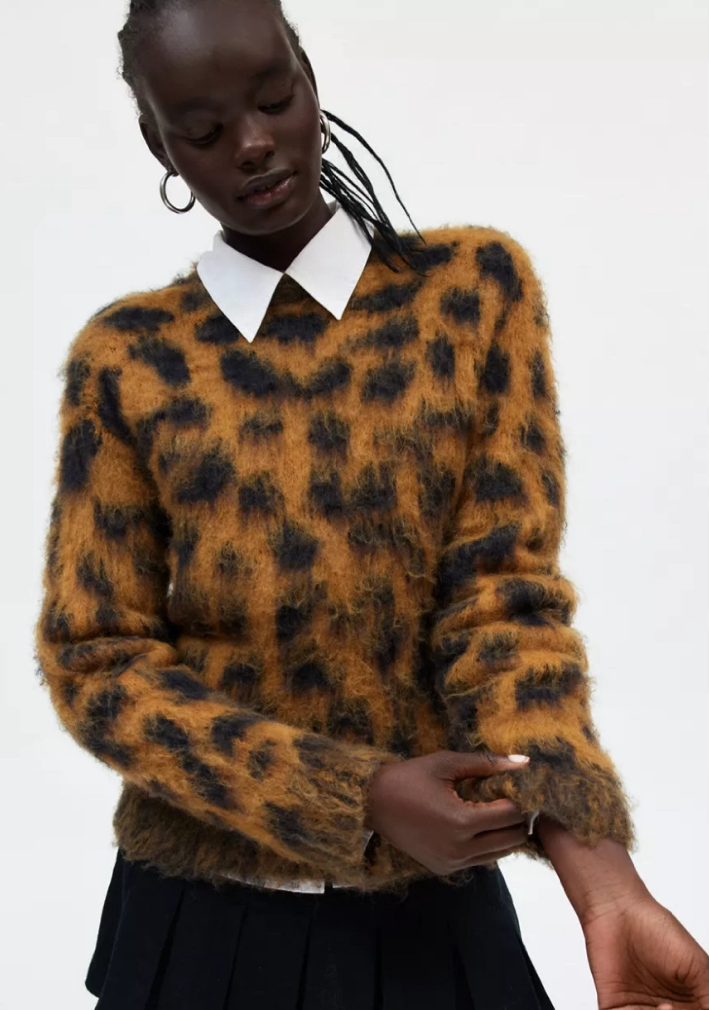 Leopard print sweaters
Unique finds 
Animal prints 
Adorable edgy outfit ideas