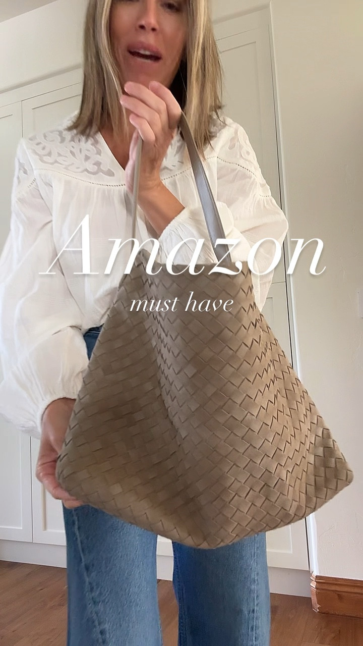 This bag is SO good. I am ordering another color! 
Fall handbag trend 

#LTKStyleTip #LTKItBag #LTKFindsUnder50