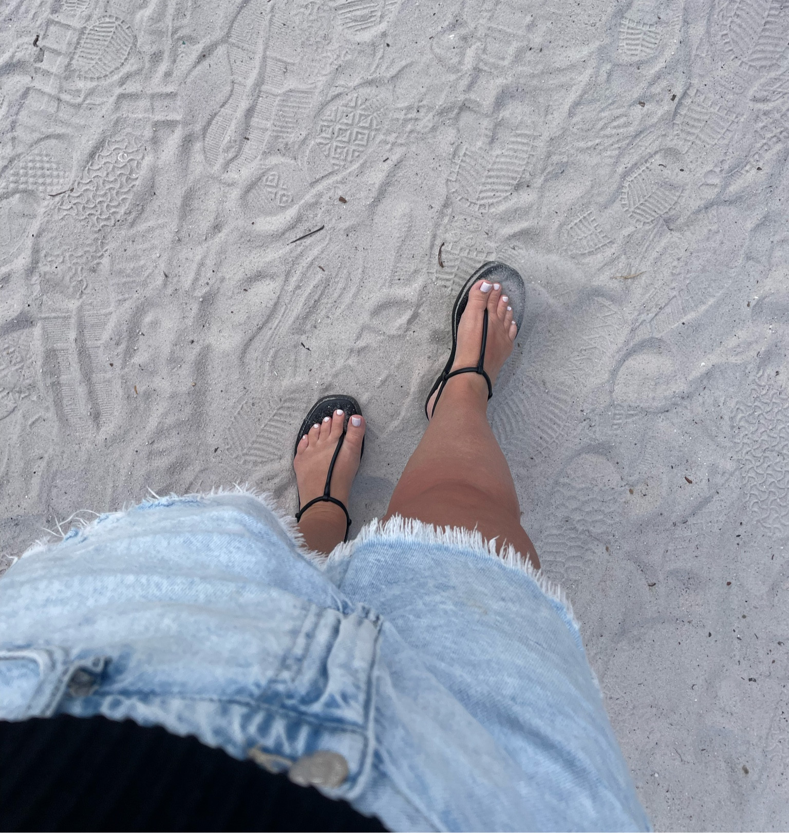 Cute sleek black sandal!


#targetstyle #ltktarget