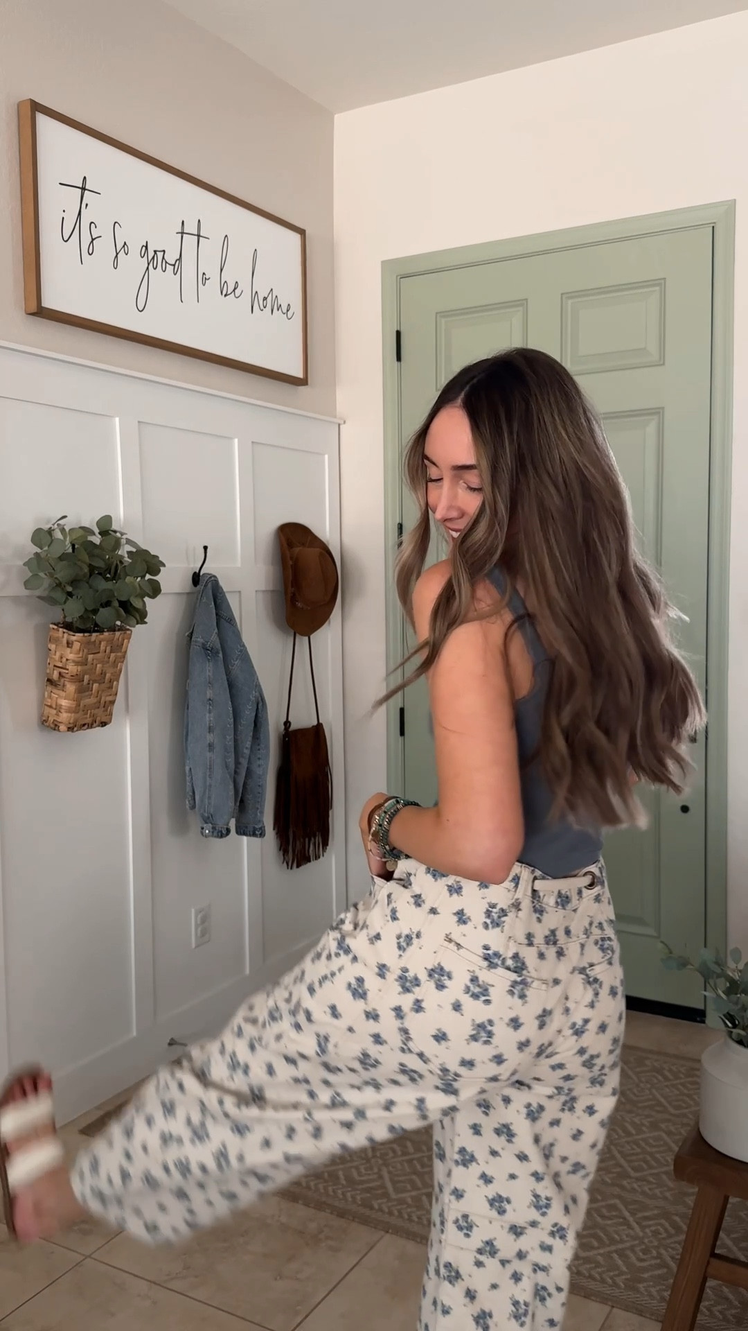 Code LEAHDRYER saves 20% off 
Top says “groovy moms club” - would be a cute Mother’s Day gift idea!



#LTKmomlife #LTKootd #LTKgrwm