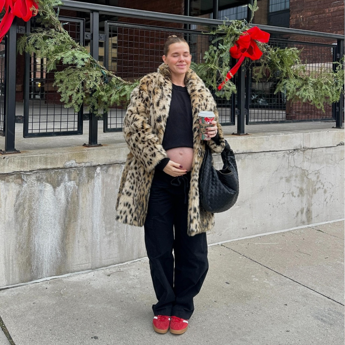 Holiday week errands with a chestnut praline just feels righhhht ❣️💝 #ootd