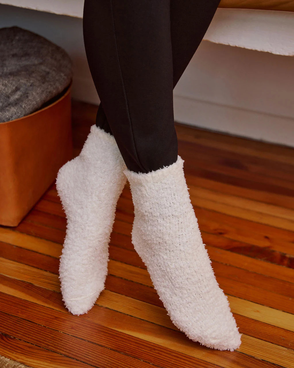 Snowed In Cozy Chenille Socks | VICI