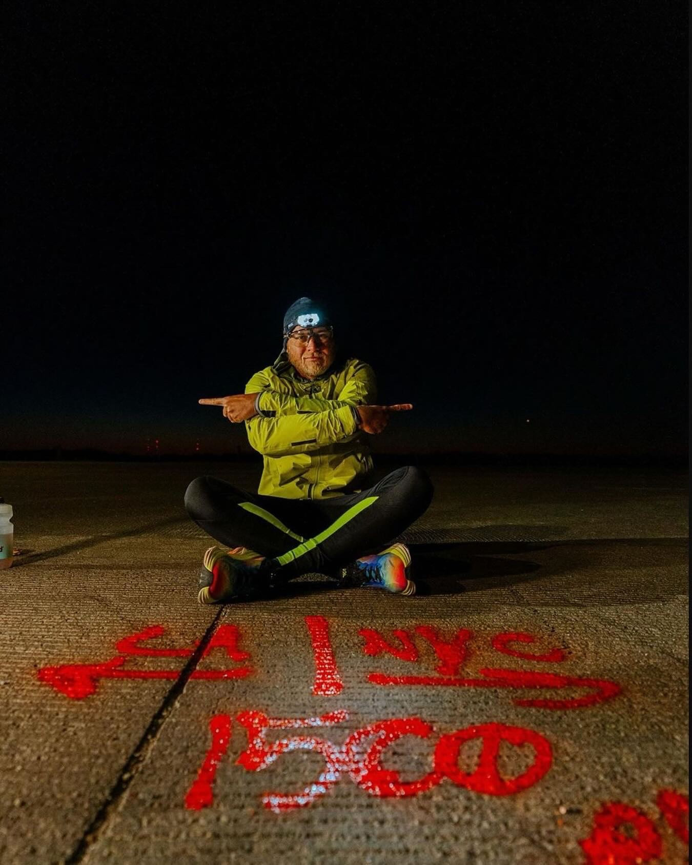 The halfway mark of the Transcon. 1500 miles down. 1500 to go. 1 year ago today. Who says you can’t negative split a Transcon? 😏

📸: @ckimcreatives 

#runner #athlete #fitness #ultrarunning #ultrarunner #transcon #throwback

#LTKMens #LTKShoeCrush #LTKActive