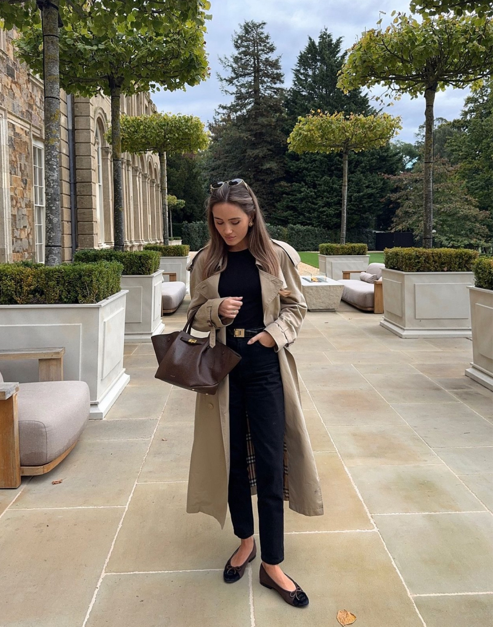 This weekend called for trench coat weather 🧥🍂 the perfect autumn outfit, all black monochrome with the perfect Burberry Westminster trench coat and dark brown Chanel and Demellier x Kate Hutchins accessories #FashionMonth

#LTKstyletip #LTKautumn