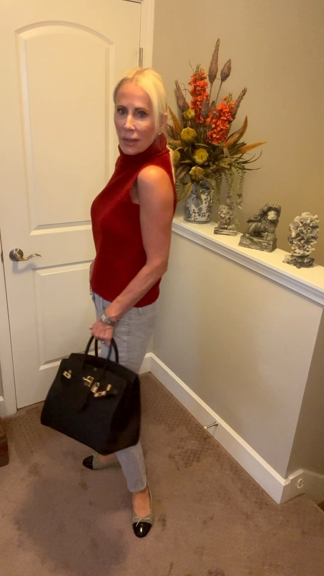 Some items may be unavailable however I will post similar looks. I misspoke as the gap jeans I’m wearing are corduroy.