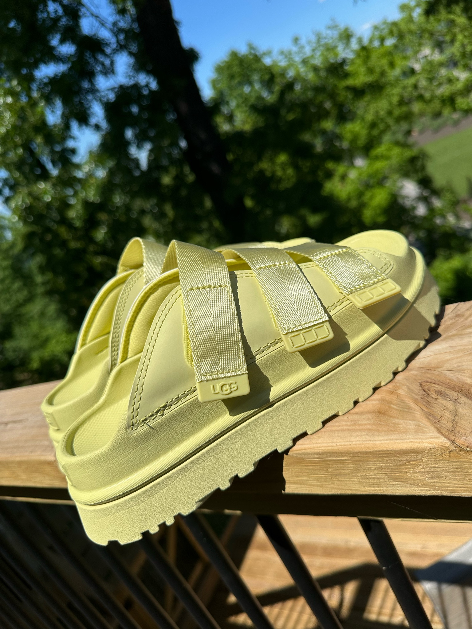 Cute casual summer slides for women! The bottom is so squishy and comfortable!! 



#LTKSeasonal