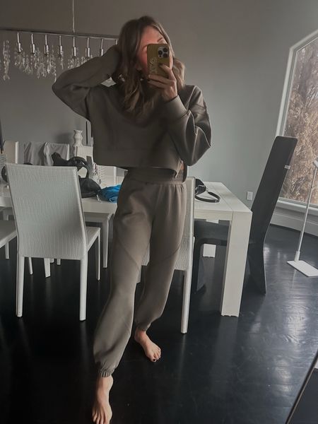 Comfy lounge sets on repeat lately! Linked my set plus a ton of other faves 🤍

Budget friendly loungewear, cute loungewear sets, work from home outfit

#LTKstyletip