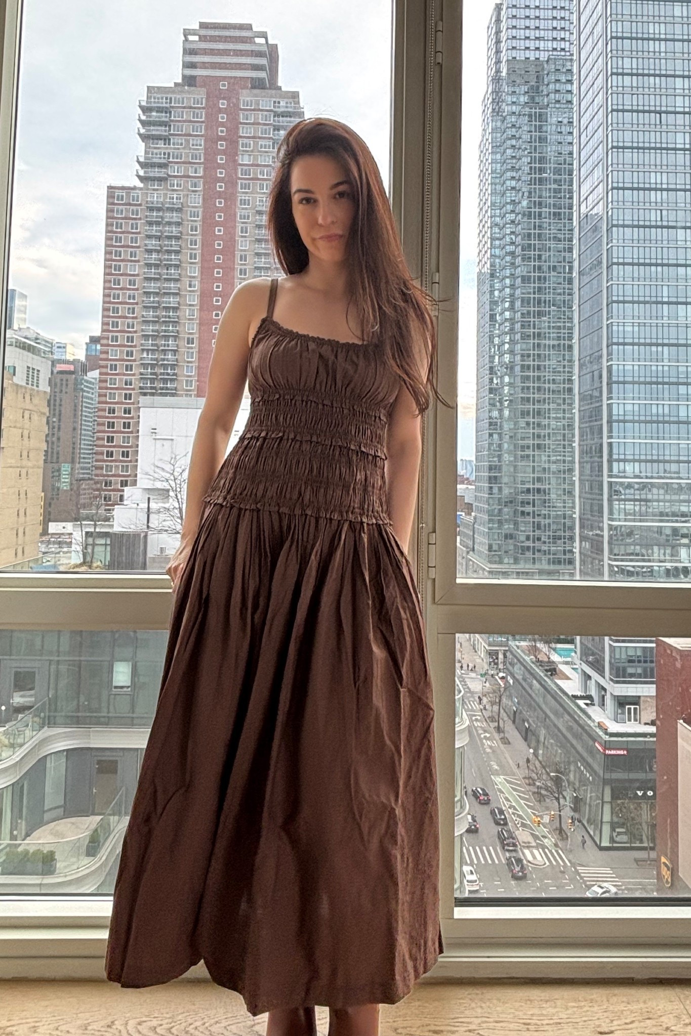 Finally dress weather 🤎

Love the smocking and padding of this dress to make it bra free!!


Spring dresses , chocolate brown , Abercrombie dresses , Abercrombie

#LTKdayinmylife #LTKootd #LTKgrwm